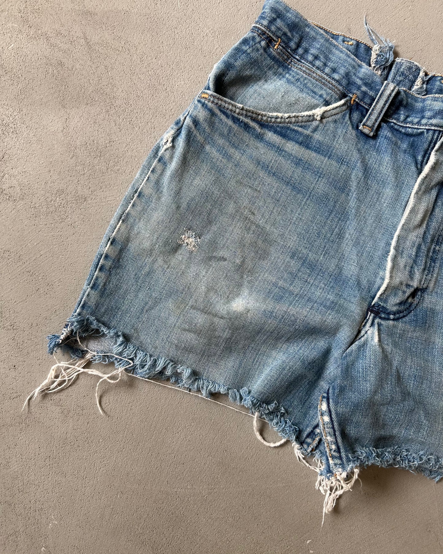 1970s - Distressed Cut Off Wrangler Shorts - 31