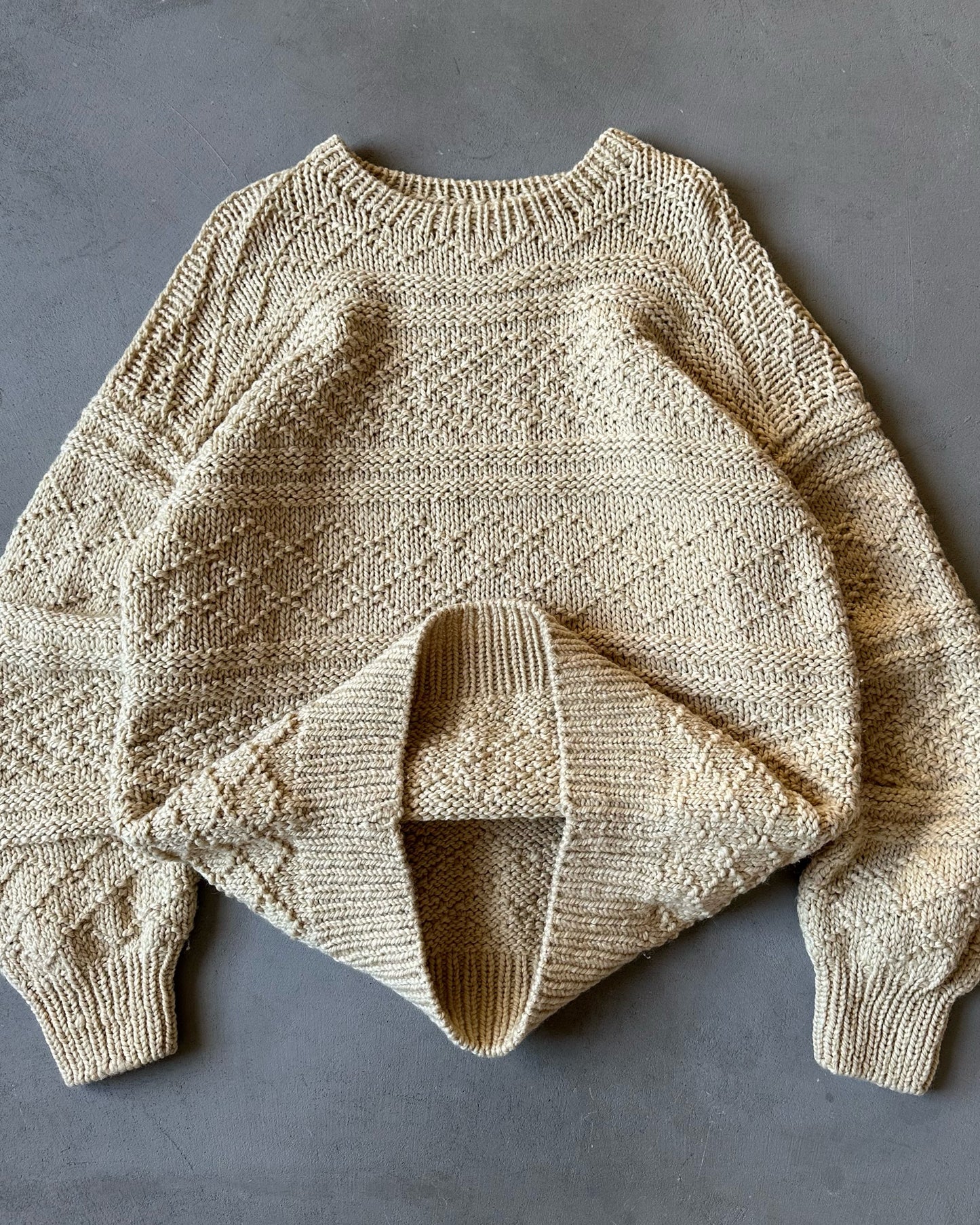 1980s - Beige Handknit Sweater - XL