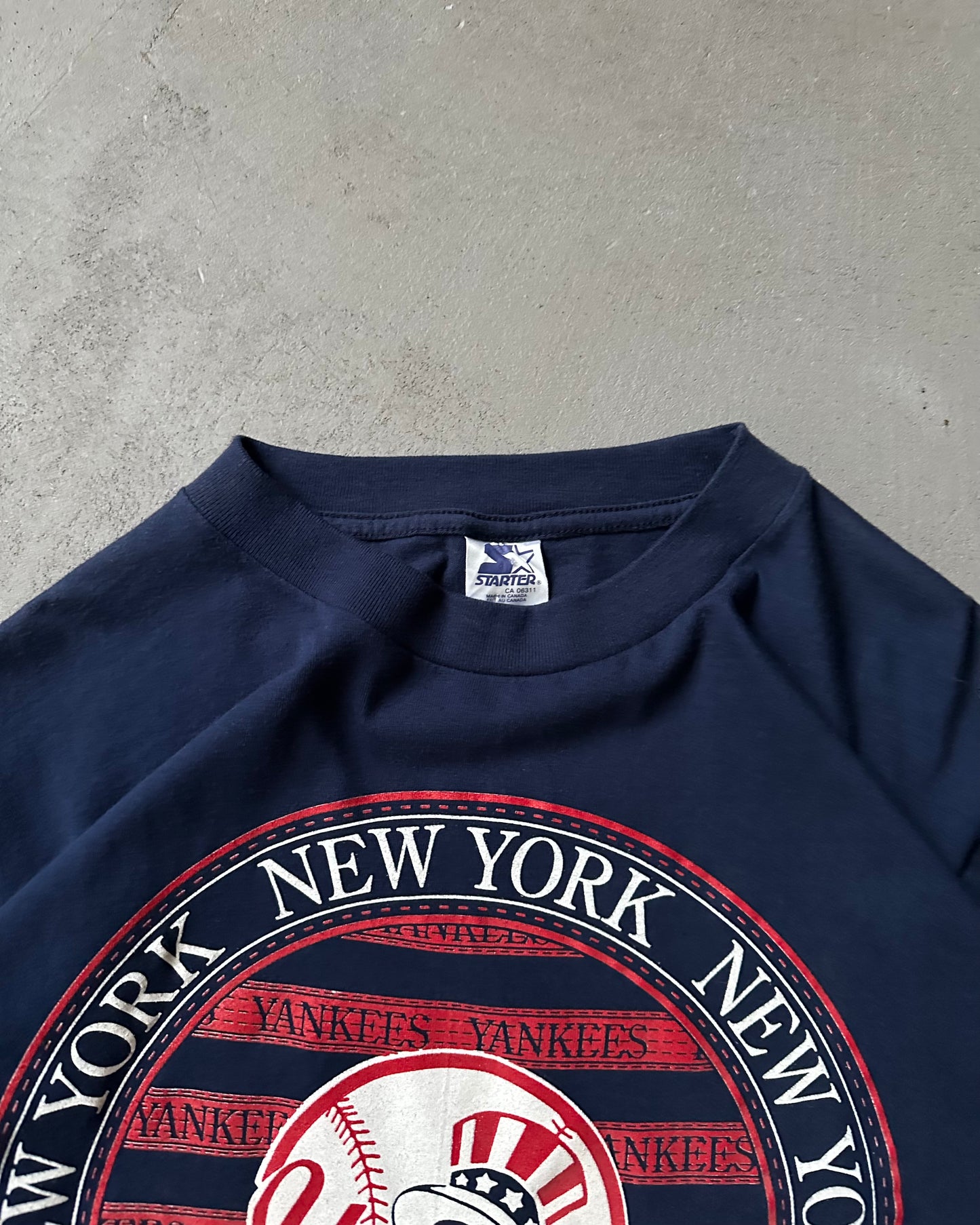 Années 90 - T-shirt bleu marine des Yankees de New York - Taille S