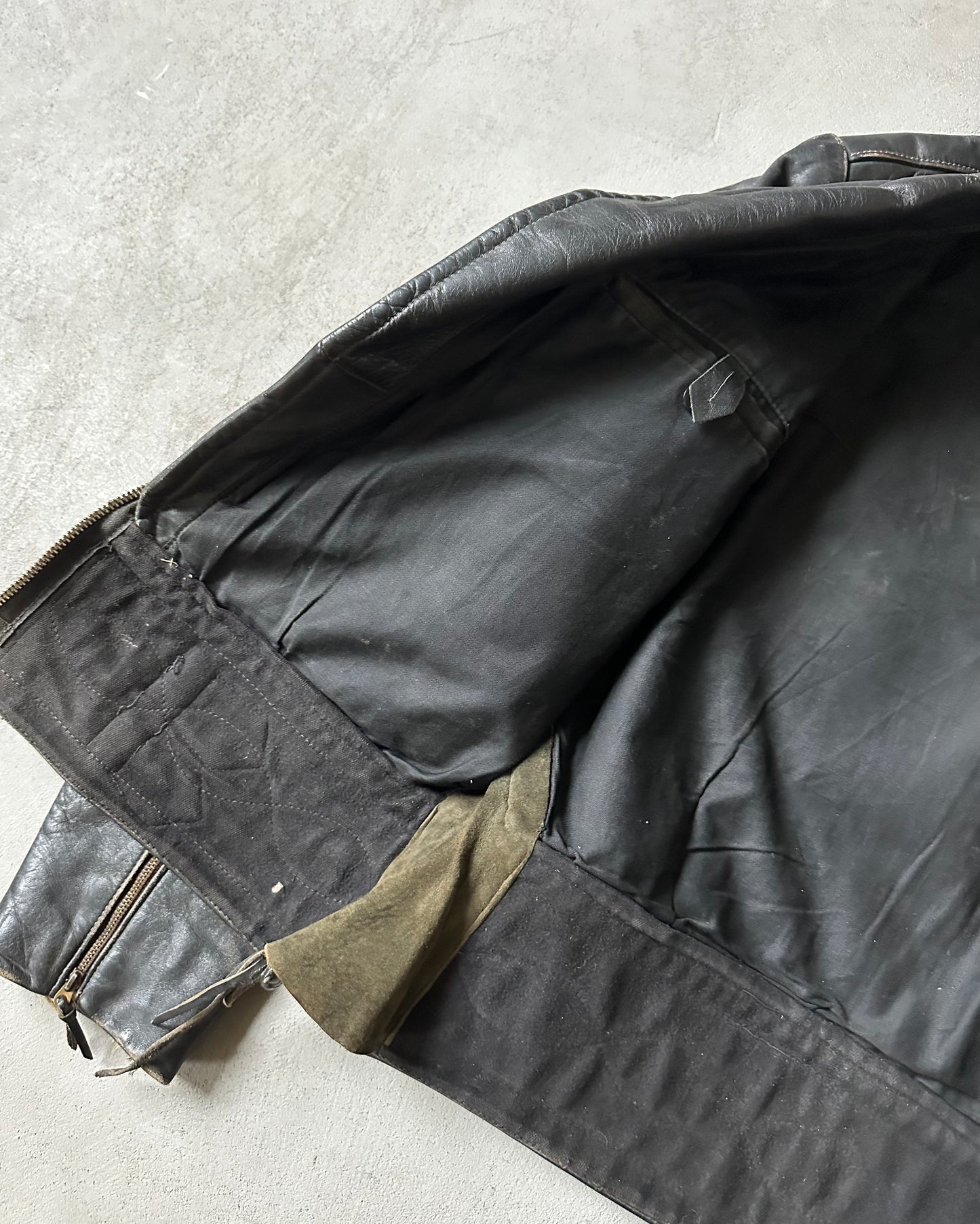 1940s - Distressed Black G. Amacker & Co Leather Jacket - L
