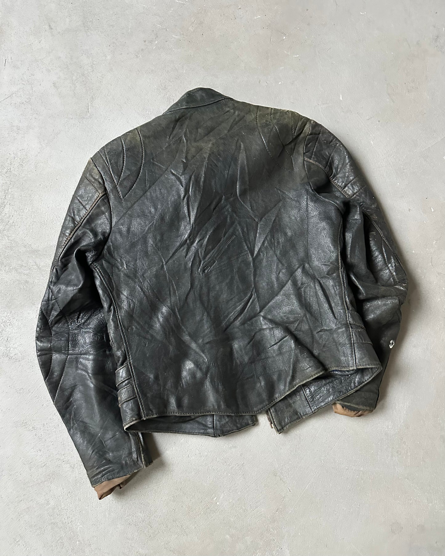 1970s - Distressed Black Biker Leather Jacket - (W)XS