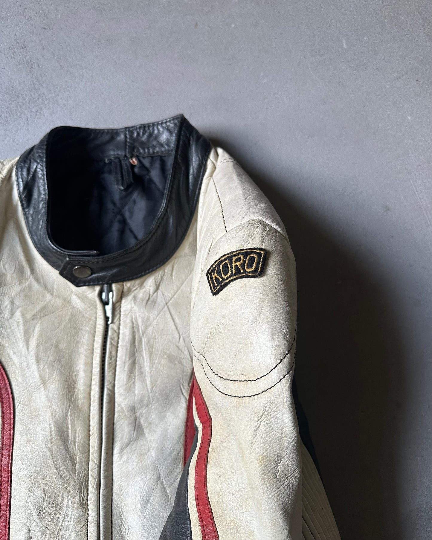 Années 70 - Blouson Moto en Cuir Crème/Noir Vieilli - XS