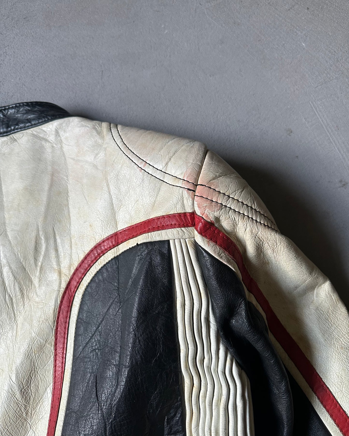 Années 70 - Blouson Moto en Cuir Crème/Noir Vieilli - XS