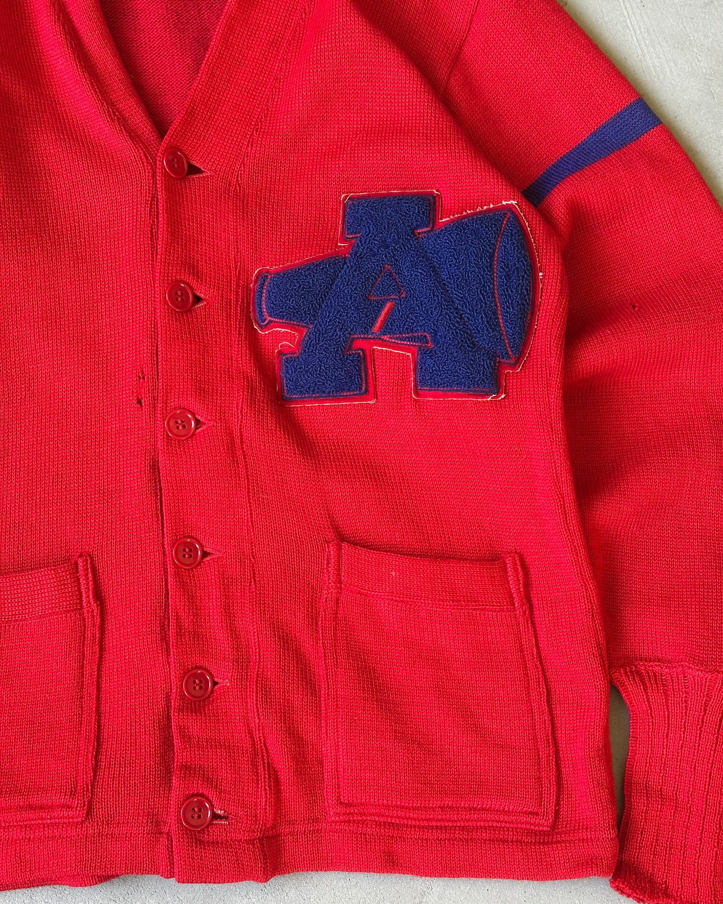 Années 1960 - Cardigan Letterman Rouge vieilli - T/M