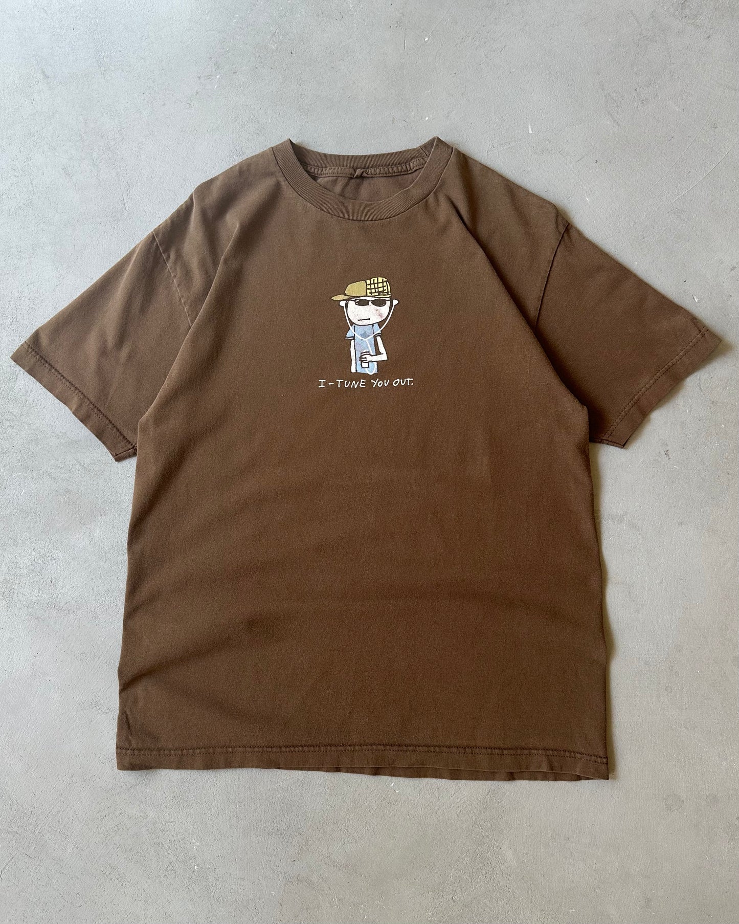 2000s - Brown I-Tune You Out T-Shirt - L