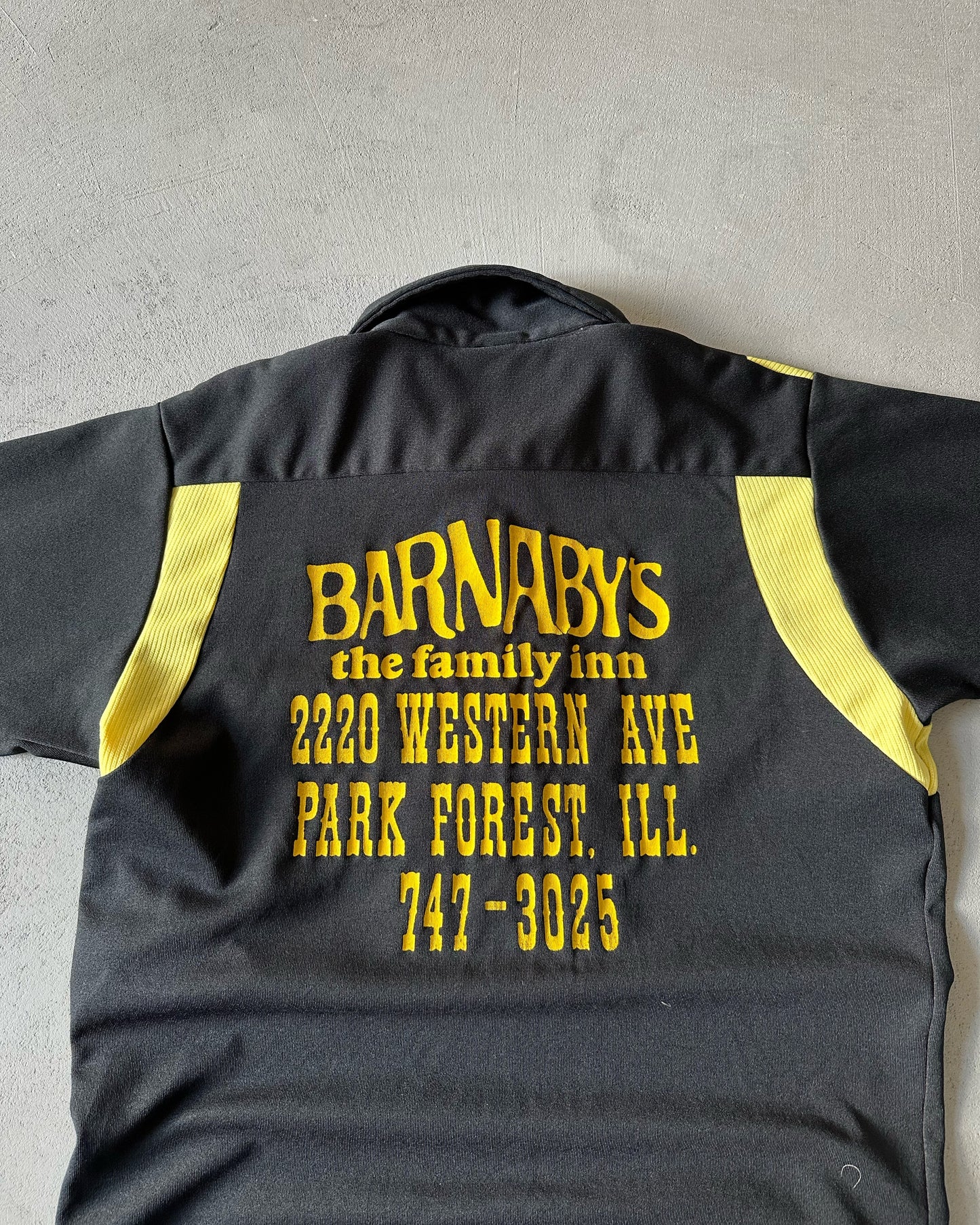 1970s - Black/Yellow "Barnaby's" Cropped Polo - M