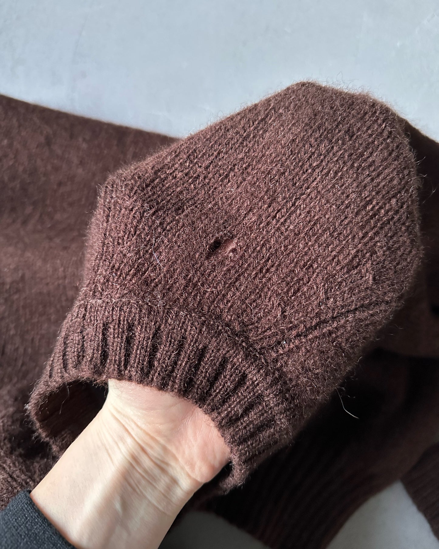 1990s - Distressed Brown Wool Sweater - M