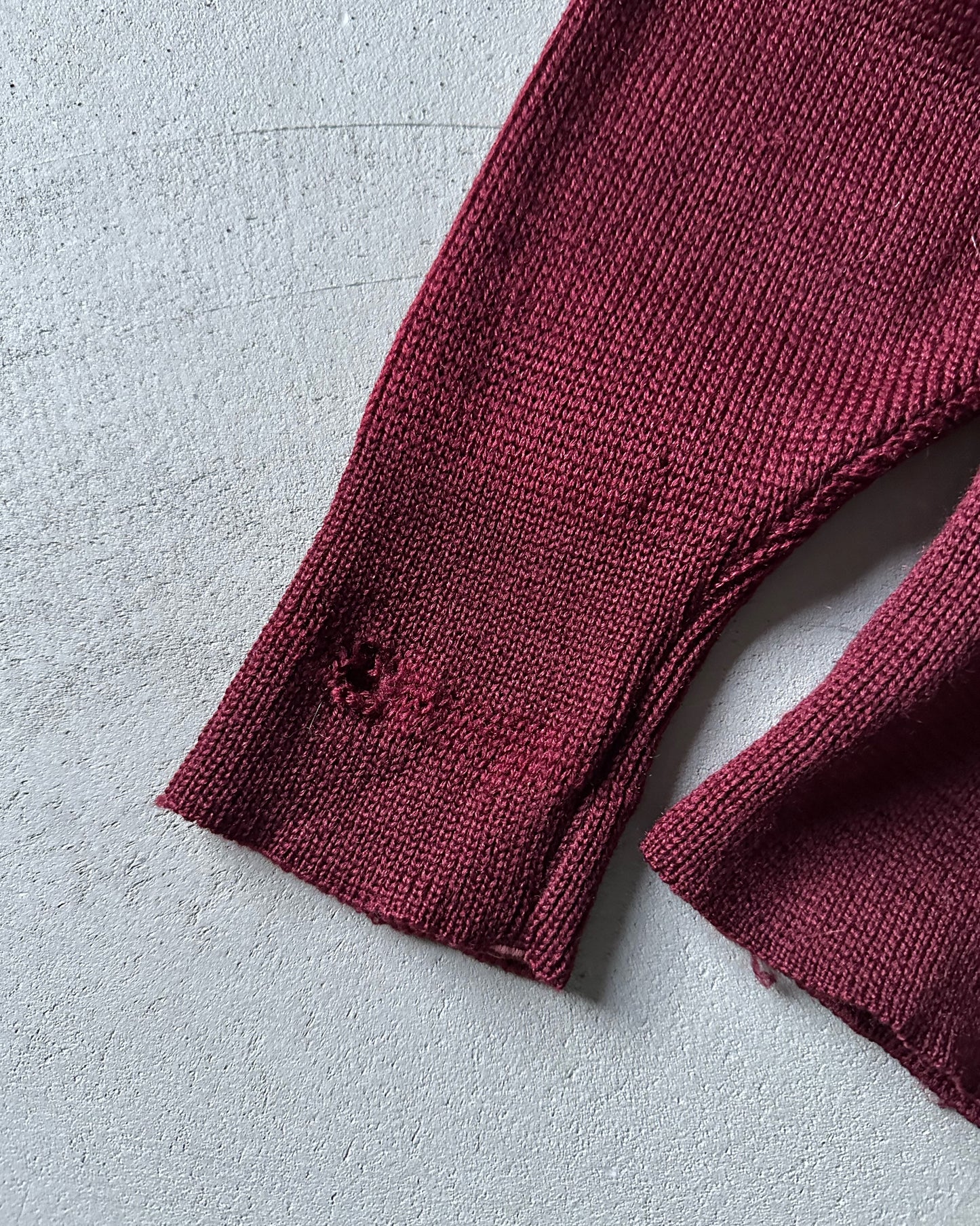 1940s - Distressed Burgundy Elk Sweater - M