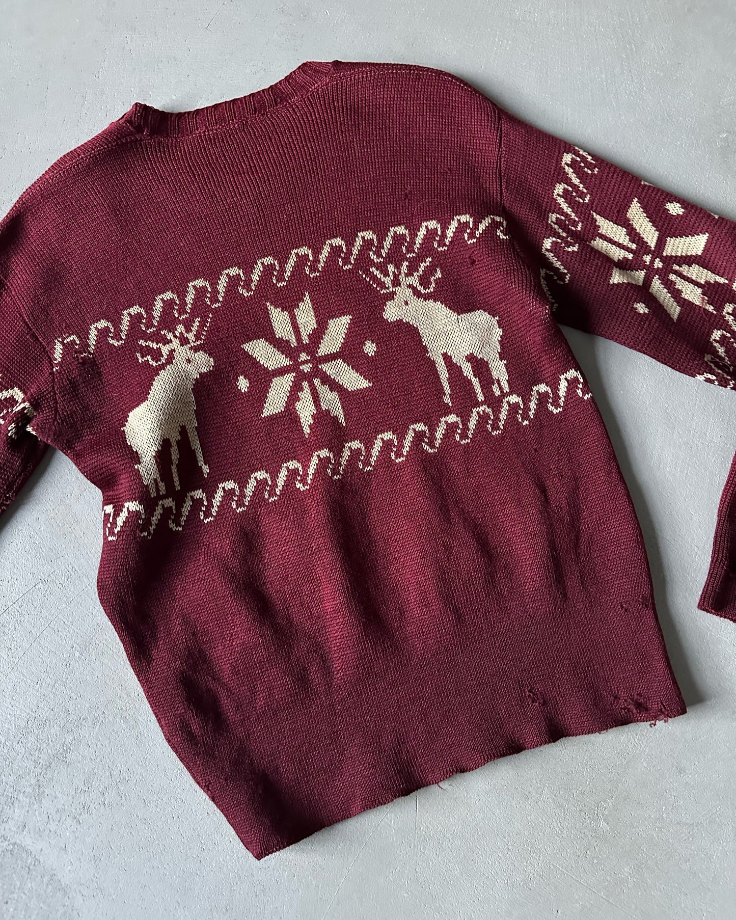 1940s - Distressed Burgundy Elk Sweater - M