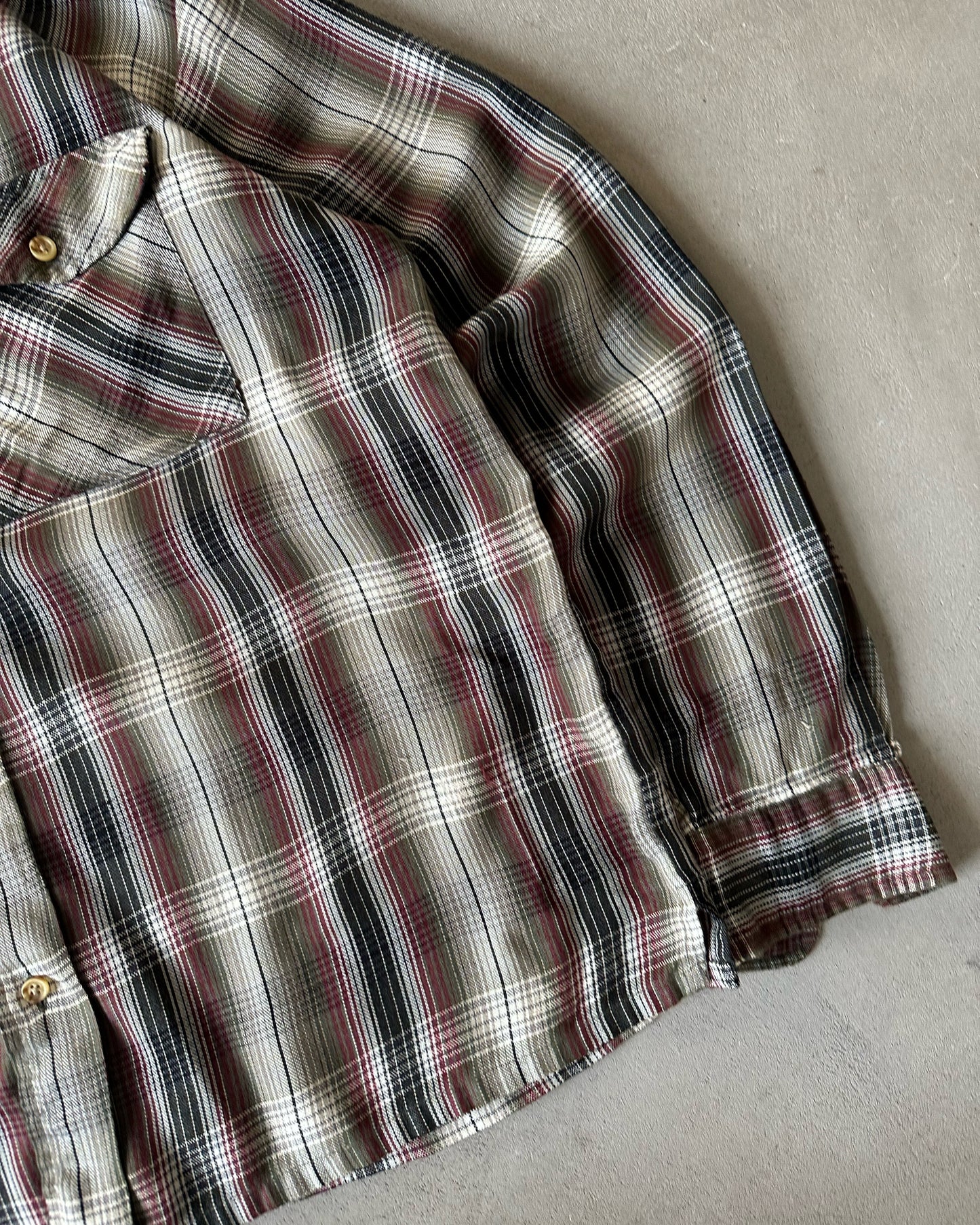 1990s - Distressed Green/Burgundy Arrow Plaid Flannel - L