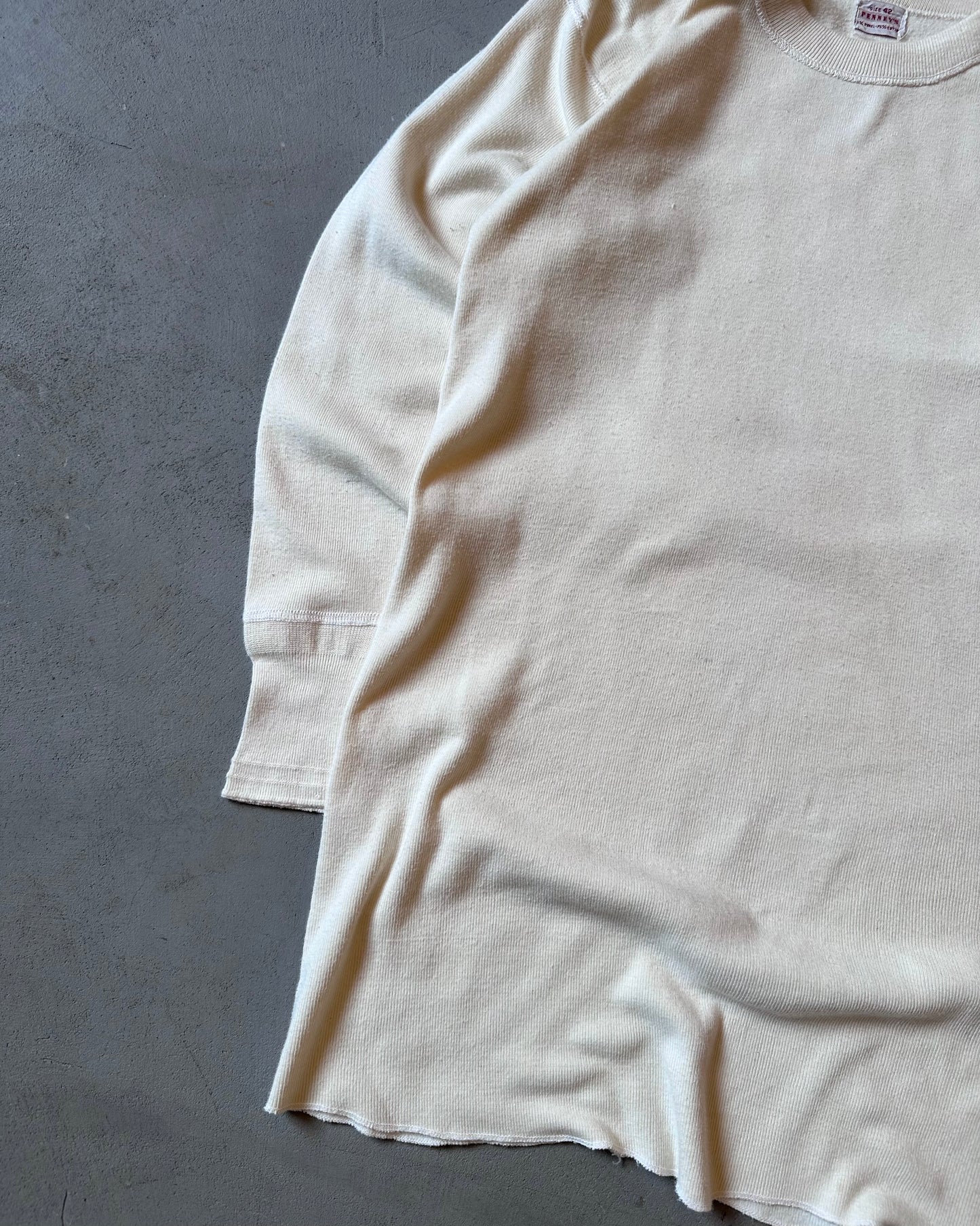 1960s - Cream Penney's Thermal - M/L