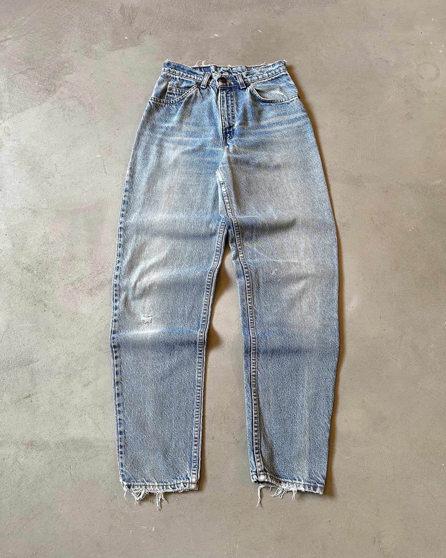 1990s - Distressed 560 Student Orange Tab Levi's Jeans - 26x31