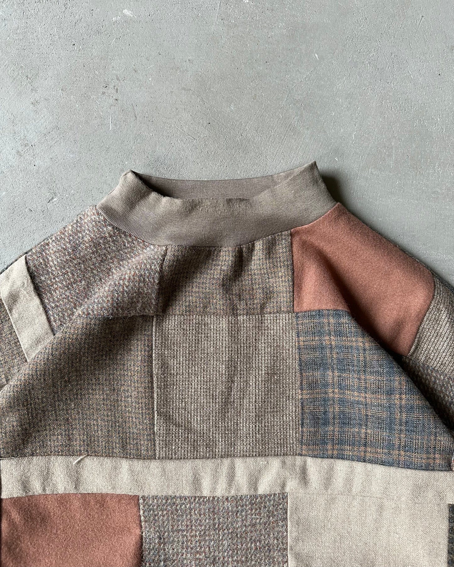 Années 80 - Pull col ras du cou en patchwork de tweed gris/orange - XL