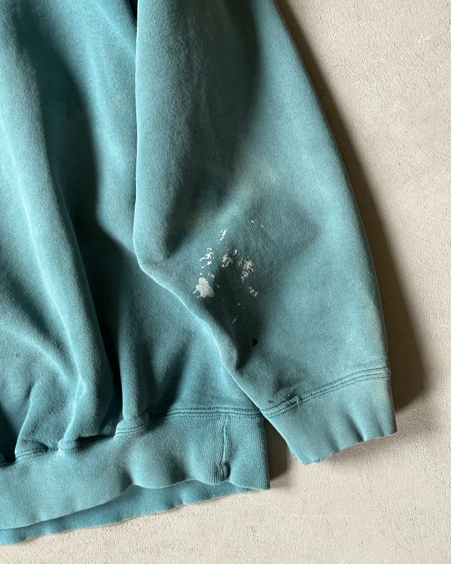 1990s - Distressed Teal Levi's Crewneck - L