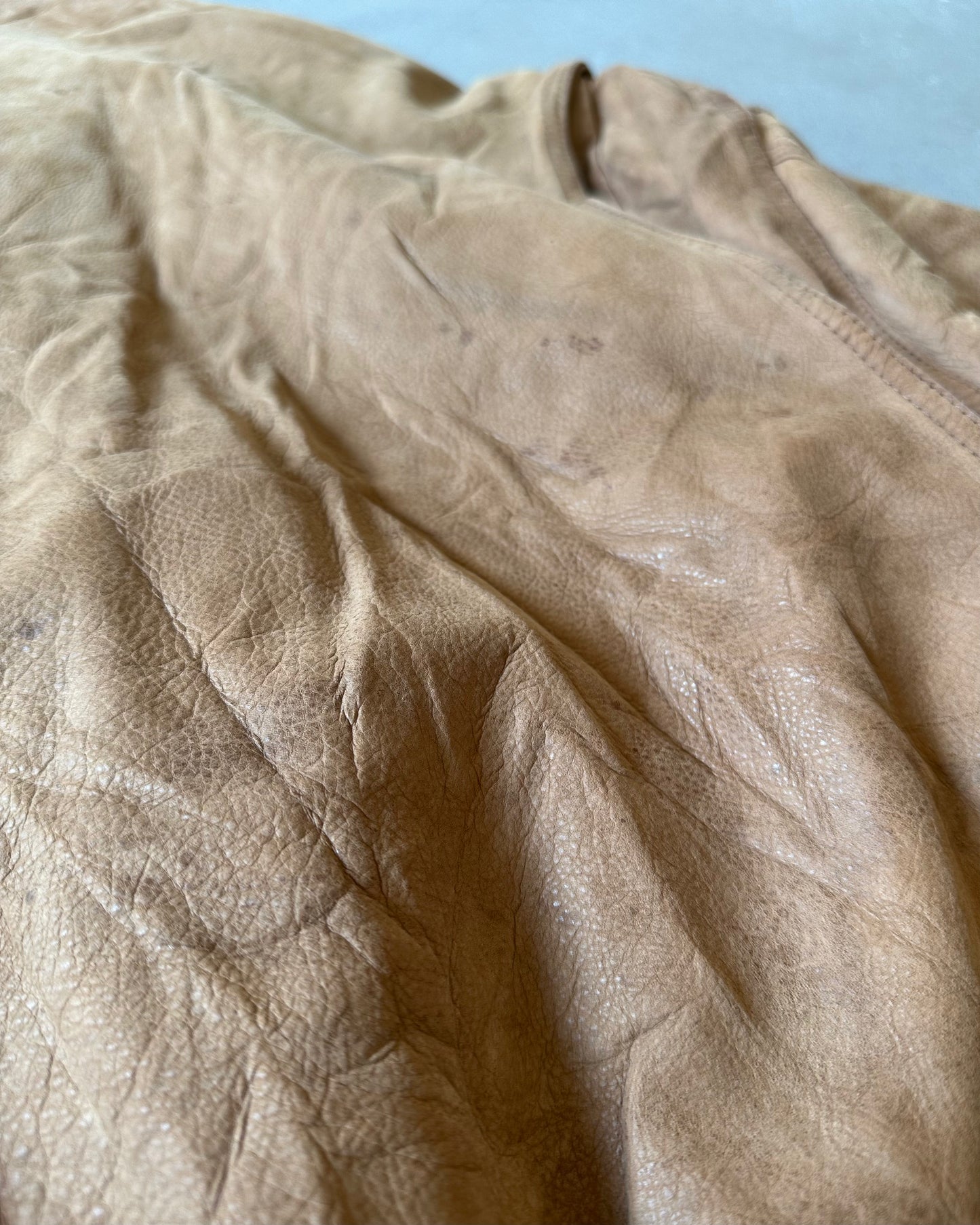 1990s - Distressed Caramel Orvis Leather Jacket - XL