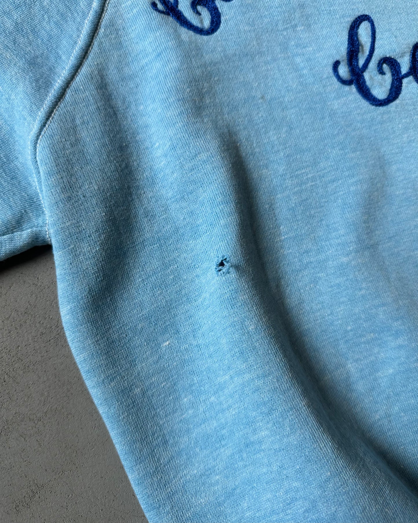 1970s - Light Blue Carlon & Andrews Chainstitch Crewneck - M