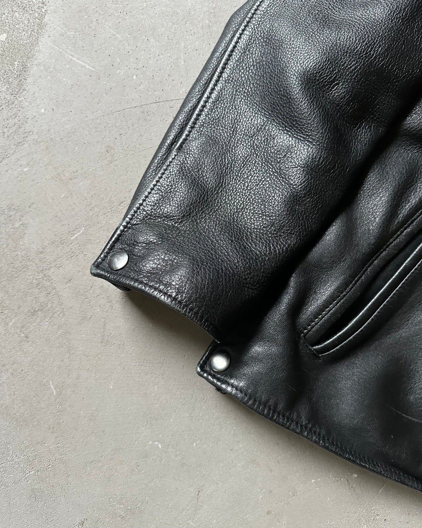 Années 2000 - Blouson en cuir noir - T. L