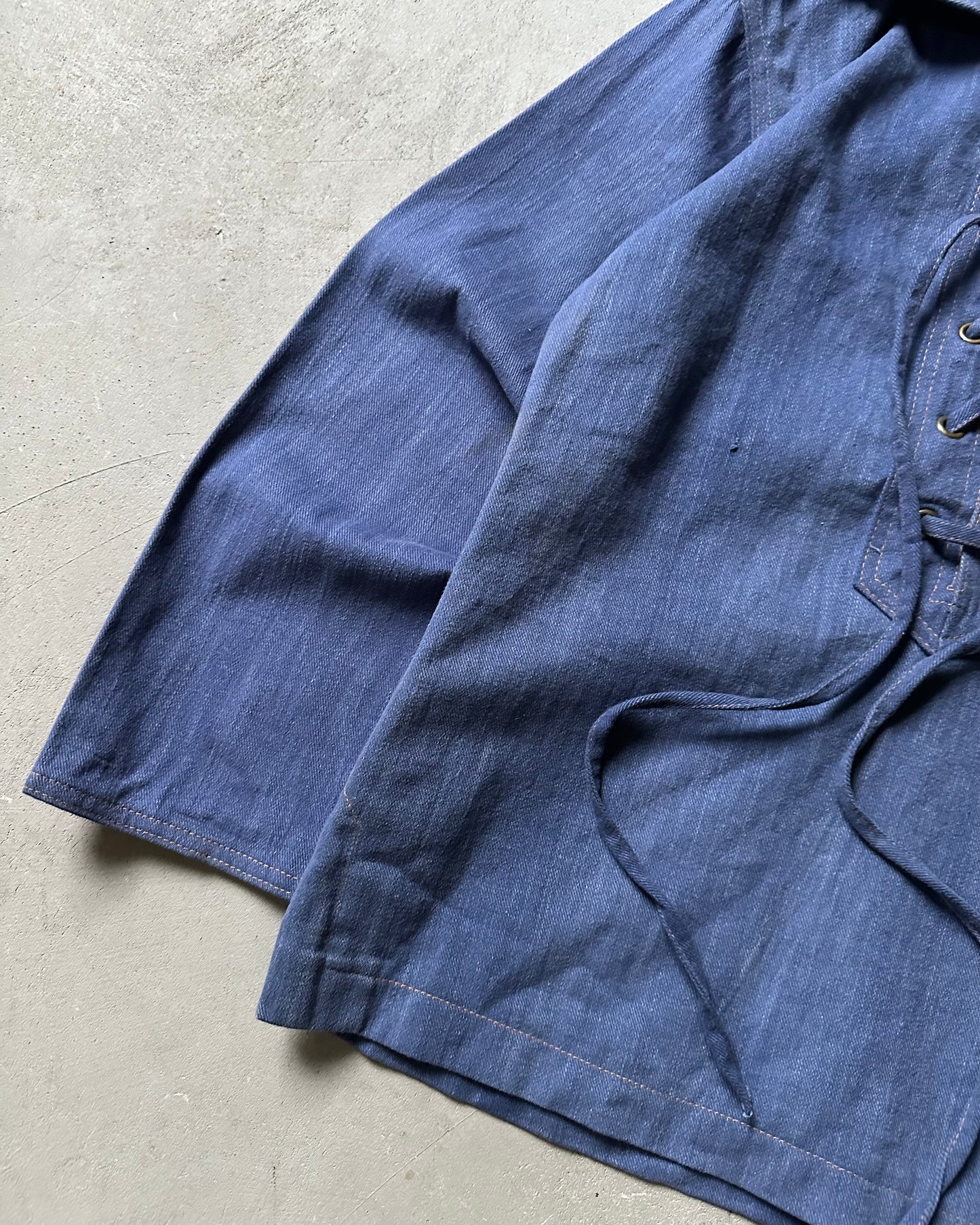 Années 70 - Surchemise en jean marine avec empiècements en dentelle - S