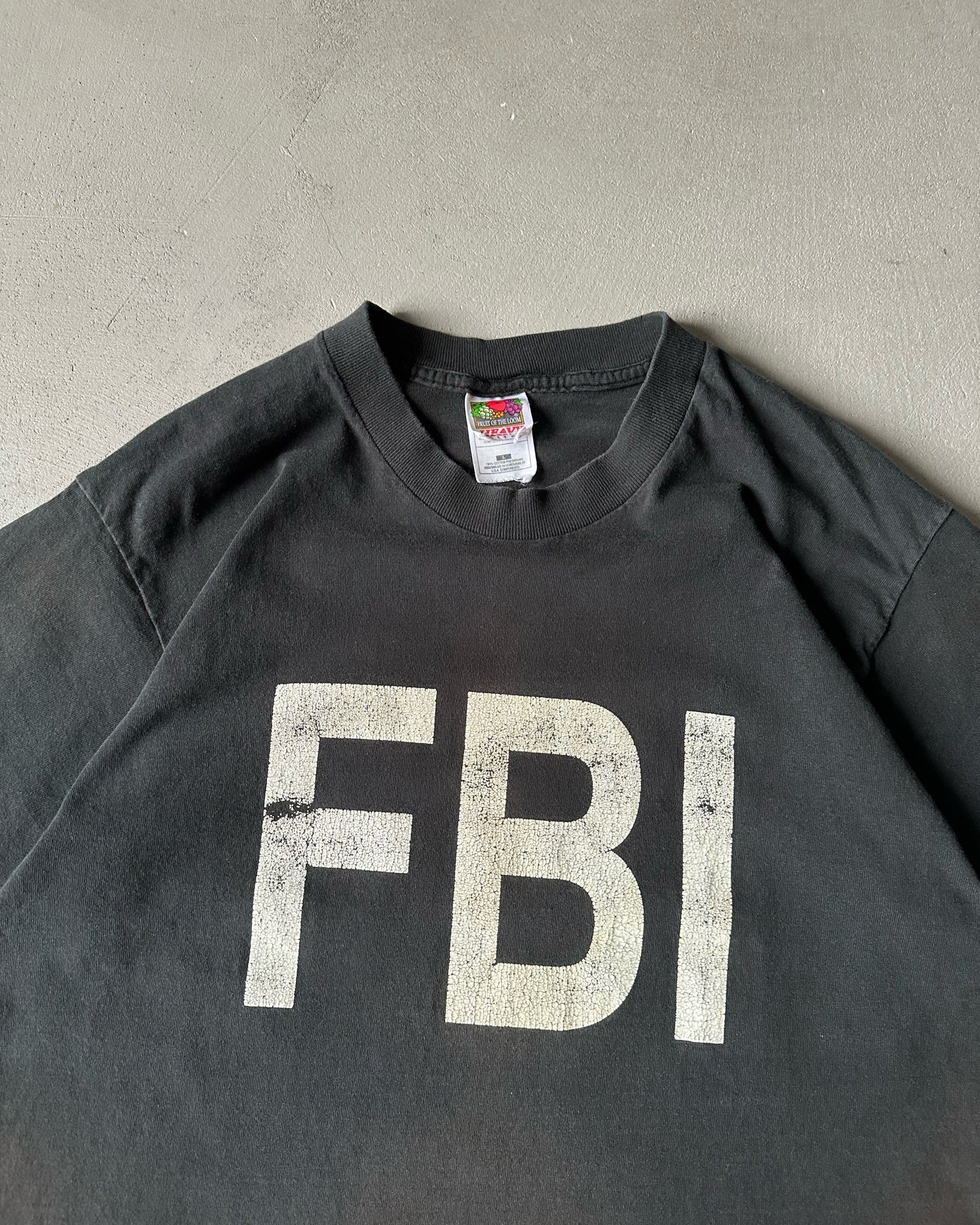 1990s - Distressed Black FBI T-Shirt - M/L