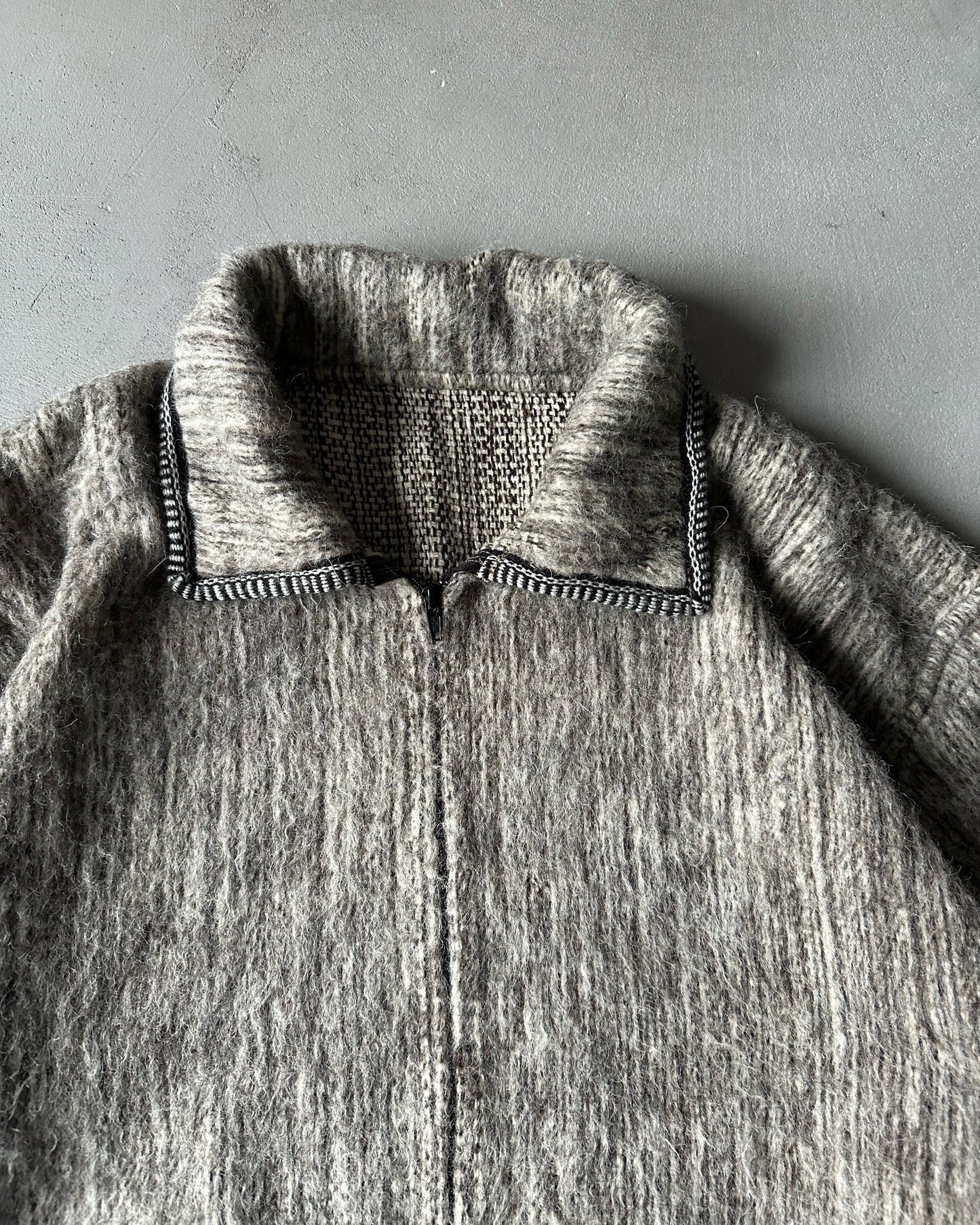 1990s - Grey Ecuadorian Wool Zip Sweater - L