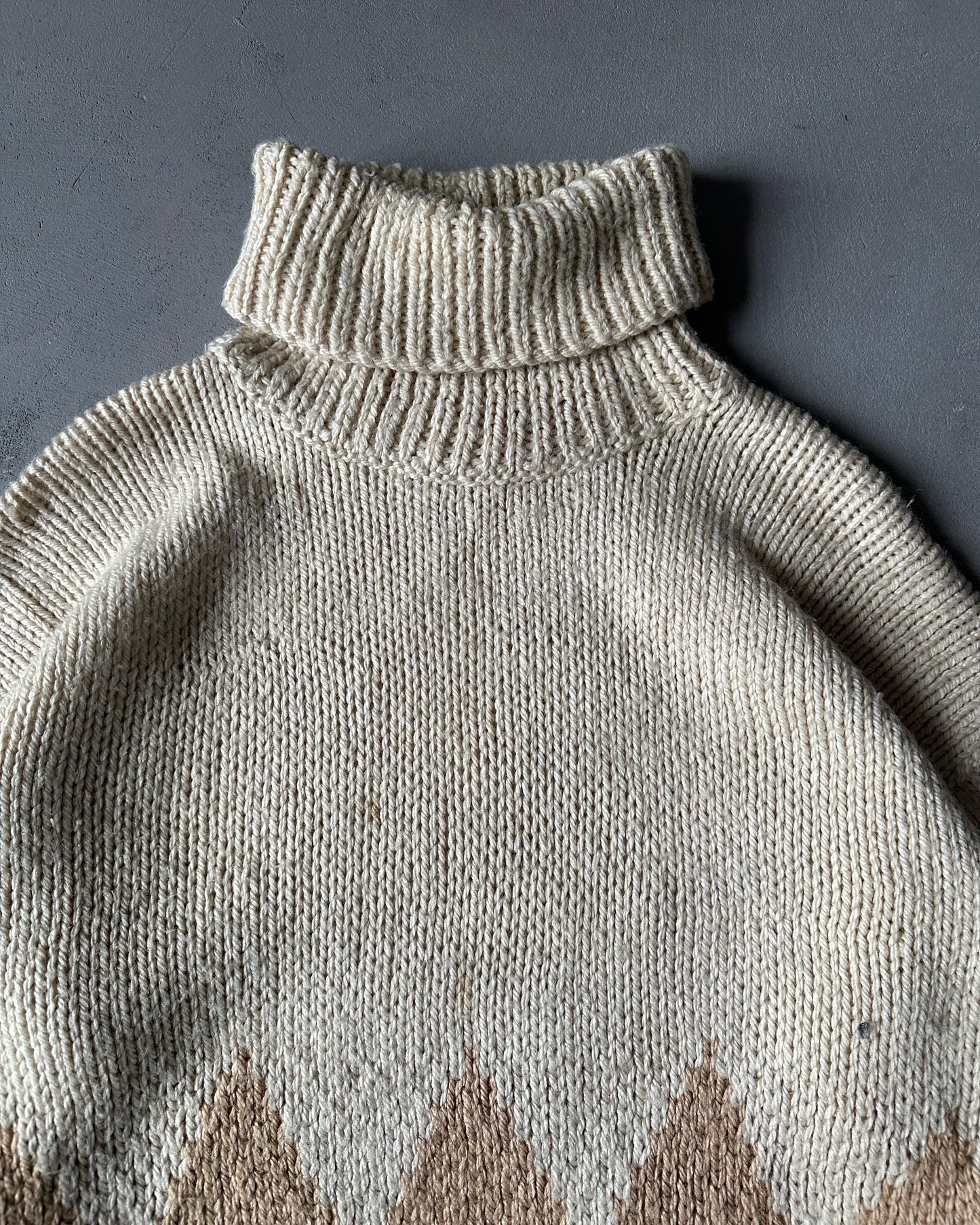 1980s - Cream/Green Hand Knit Turtleneck Sweater - L