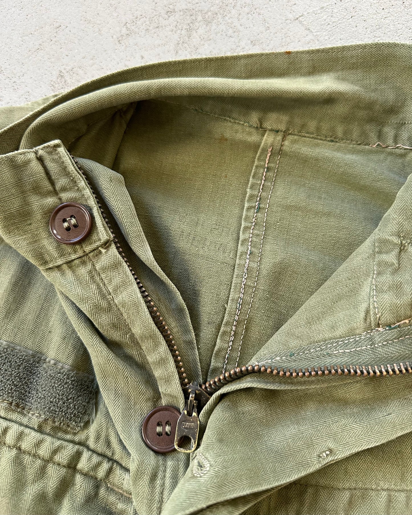 1950s - Faded Green French HBT Paratrooper Jacket - S