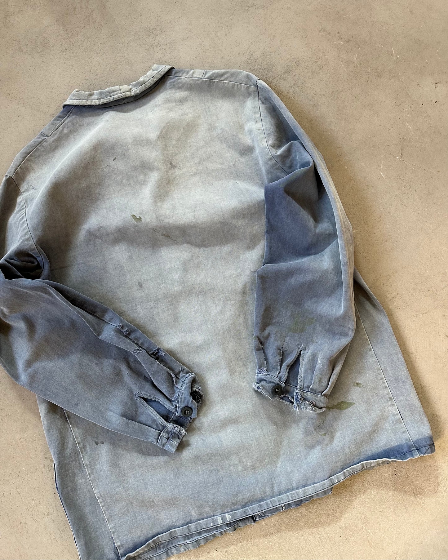 1960s - Distressed Blue French Chore - XL
