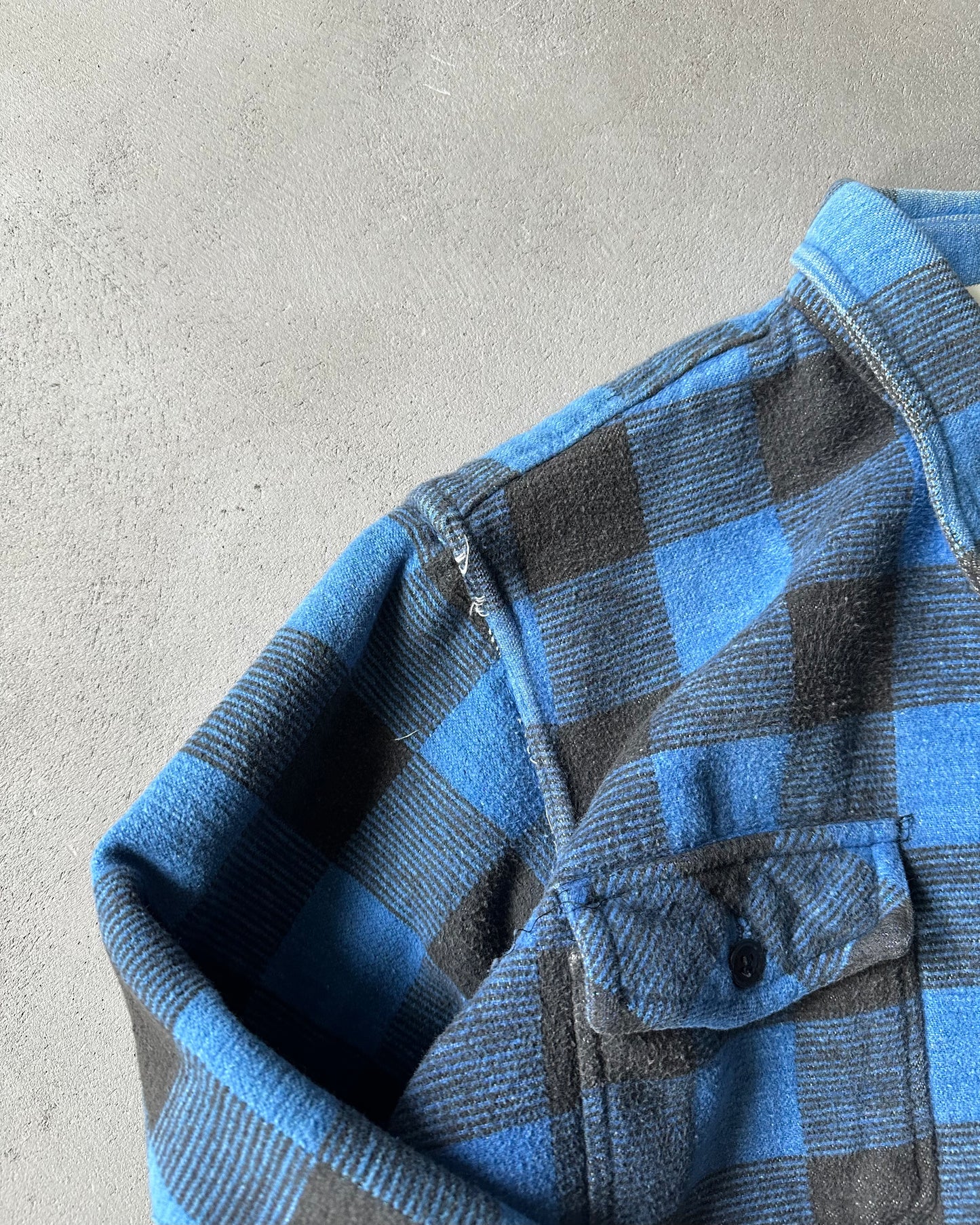 1980s - Faded Black/Blue Plaid Heavy Flannel - M