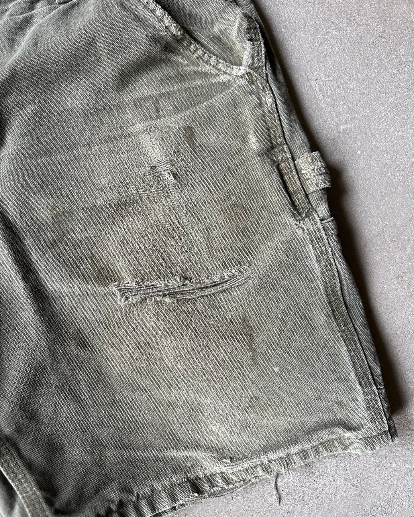 2000s - Distressed Green Carhartt Shorts - 33