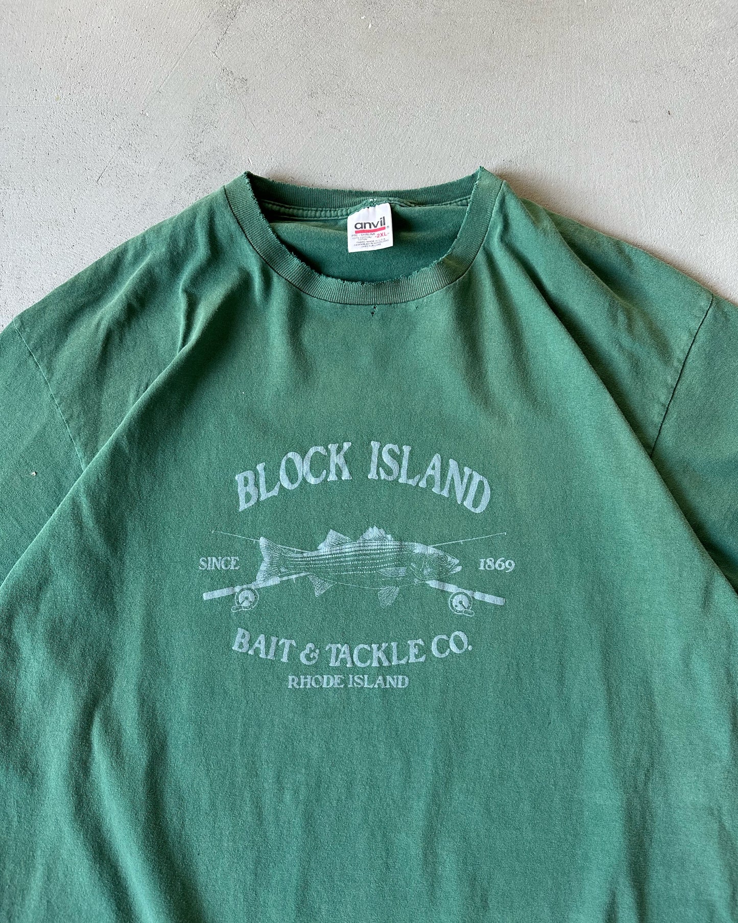 1990s - Distressed Green Block Island T-Shirt - XXL