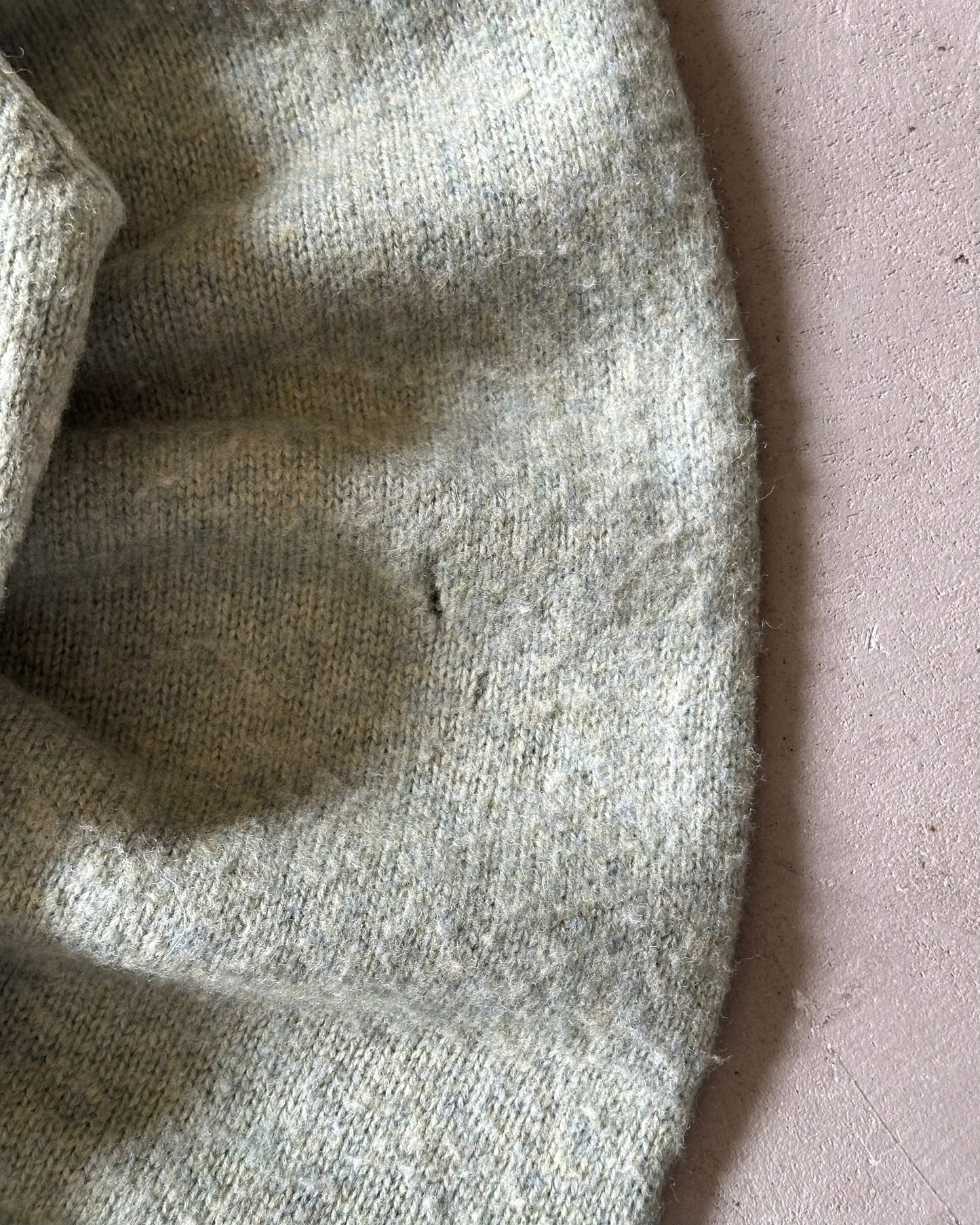 1990s - Distressed Mint J.Crew Argyle Sweater - XL