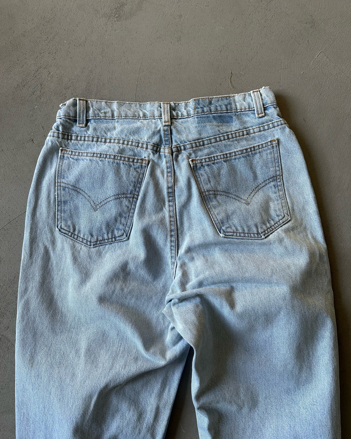 1990s - Lightwash Calvin Klein Jeans - 27x30