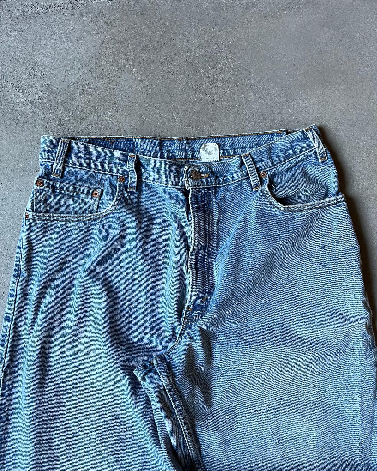 1990s - Distressed 560 Levi's Jeans - 35x31