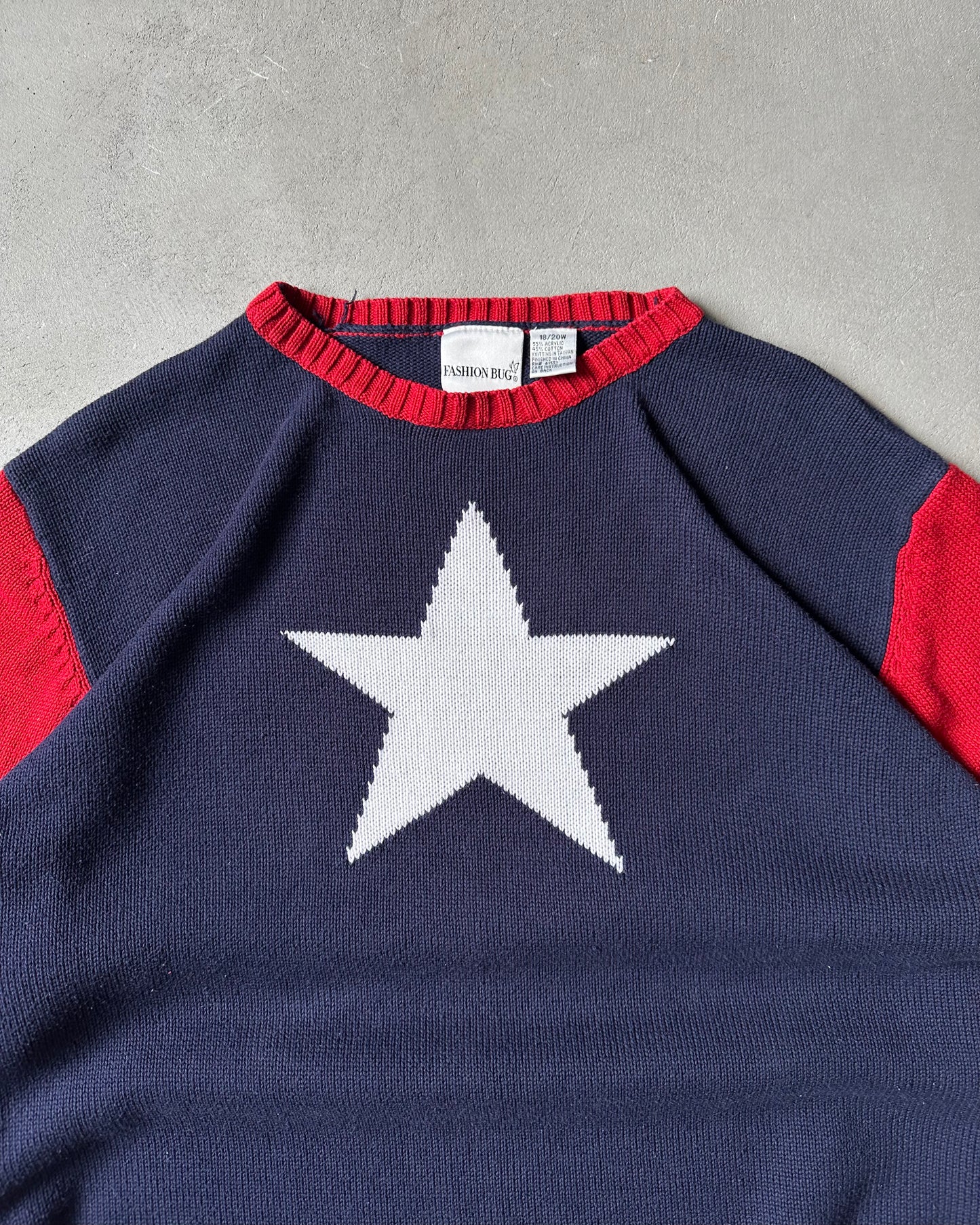 2000s - Navy/Red Star Women's Sweater - (W)L