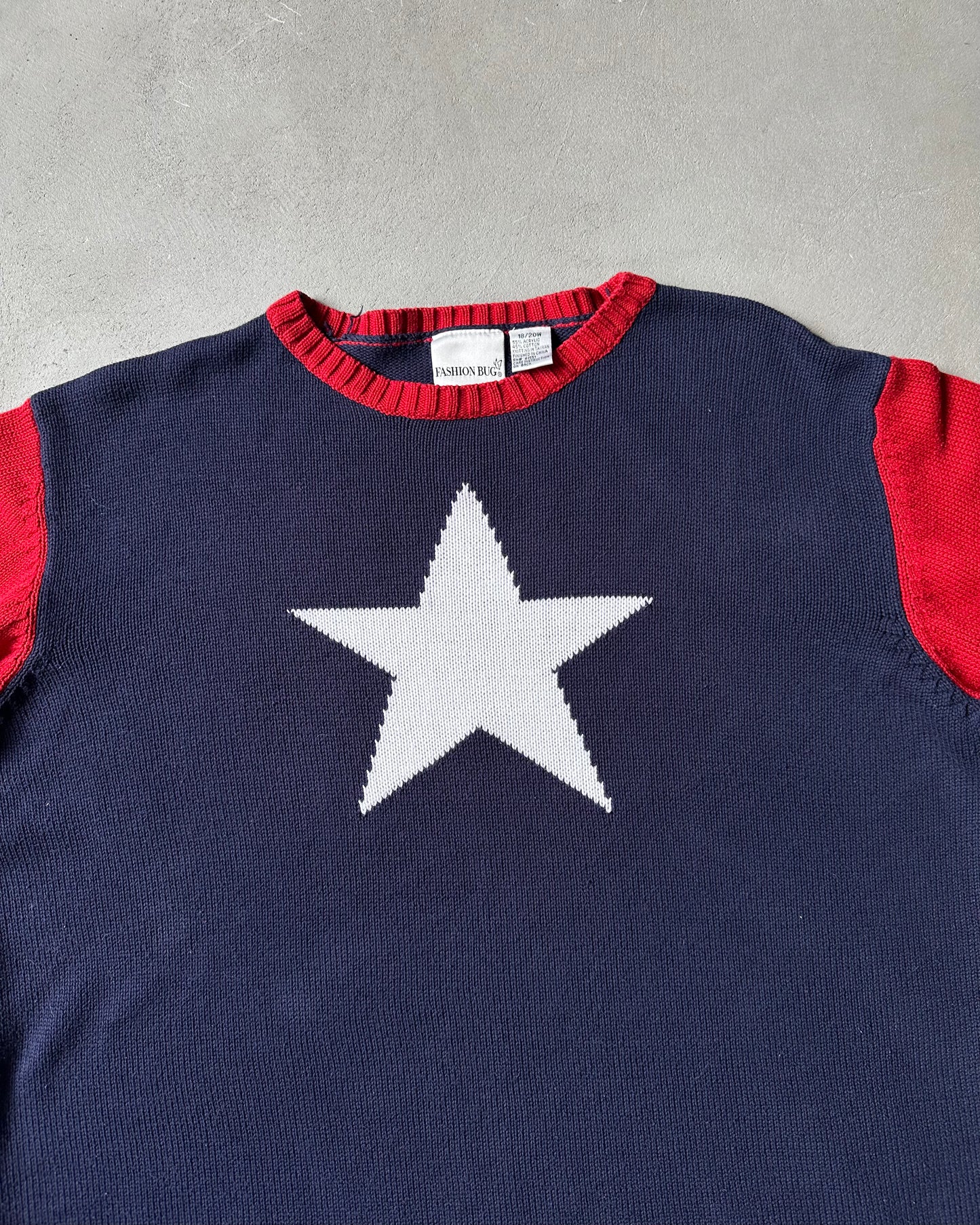 2000s - Navy/Red Star Women's Sweater - (W)L