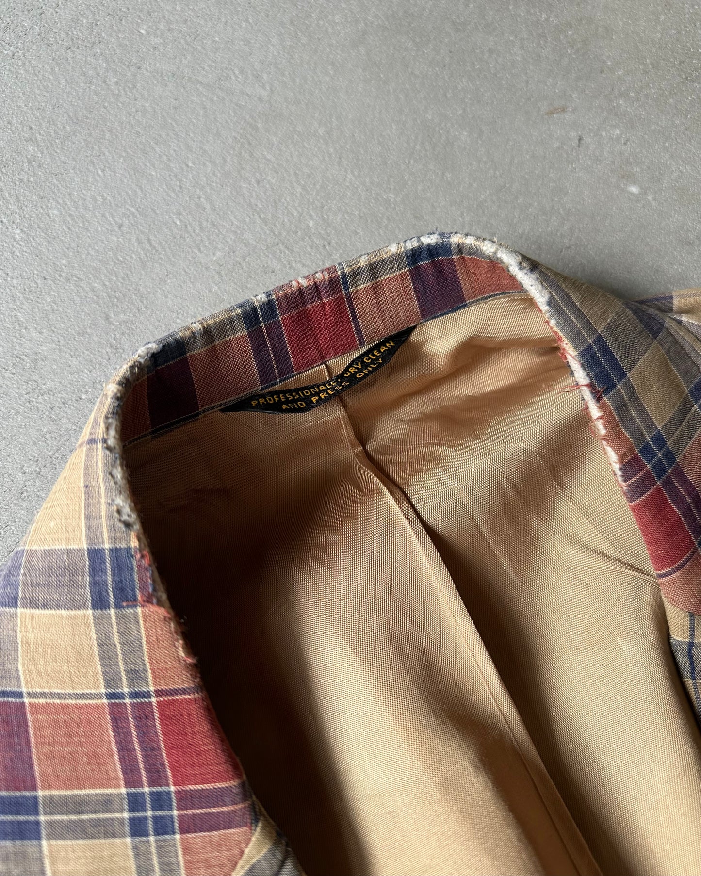 1970s - Distressed Brown/Red GANT Plaid Blazer - 42