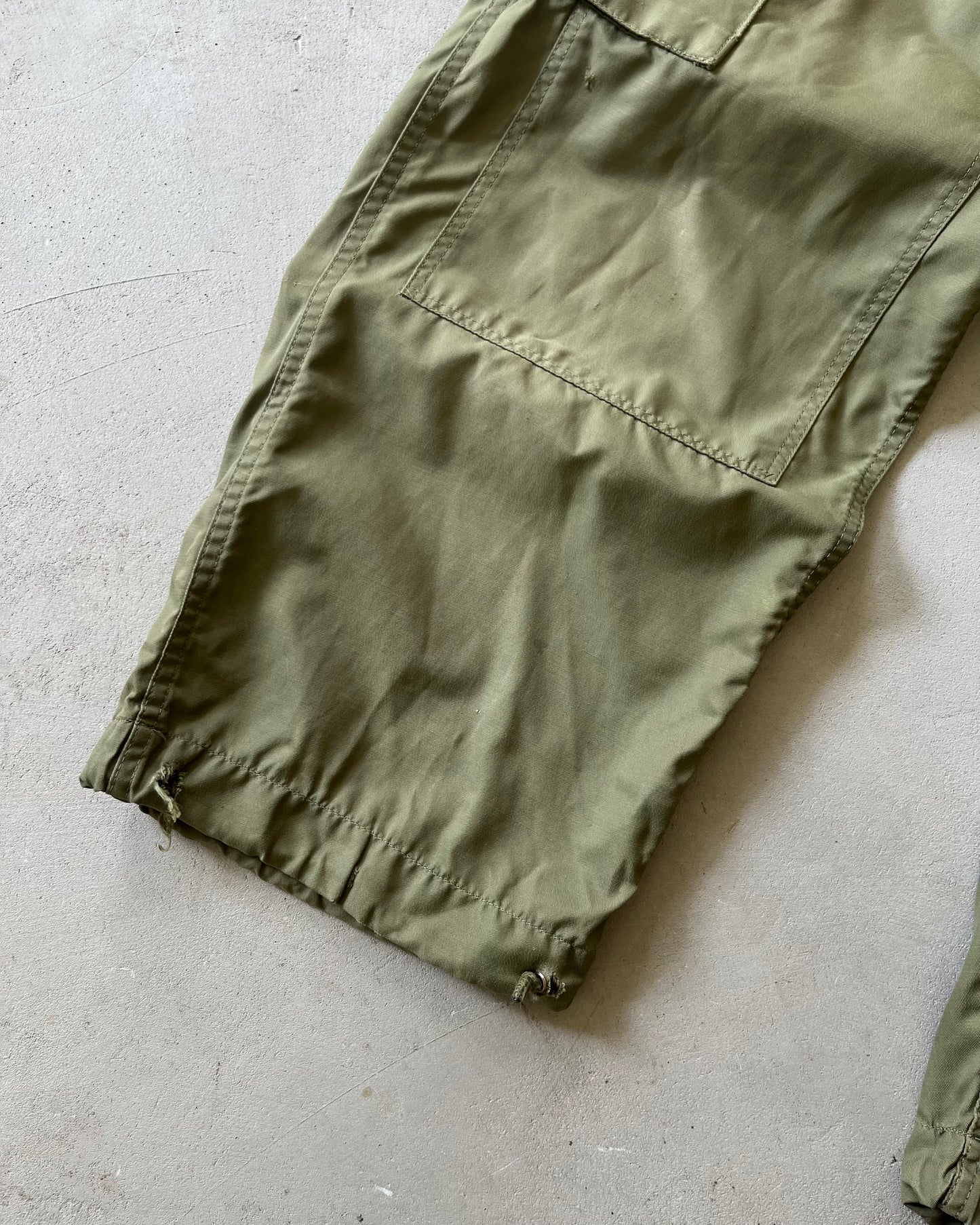 1970s - Distressed Green Military Parachute Pants - S(Short)
