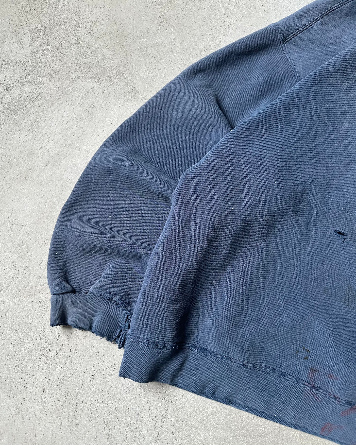 1990s - Distressed Navy Nike Crewneck - M