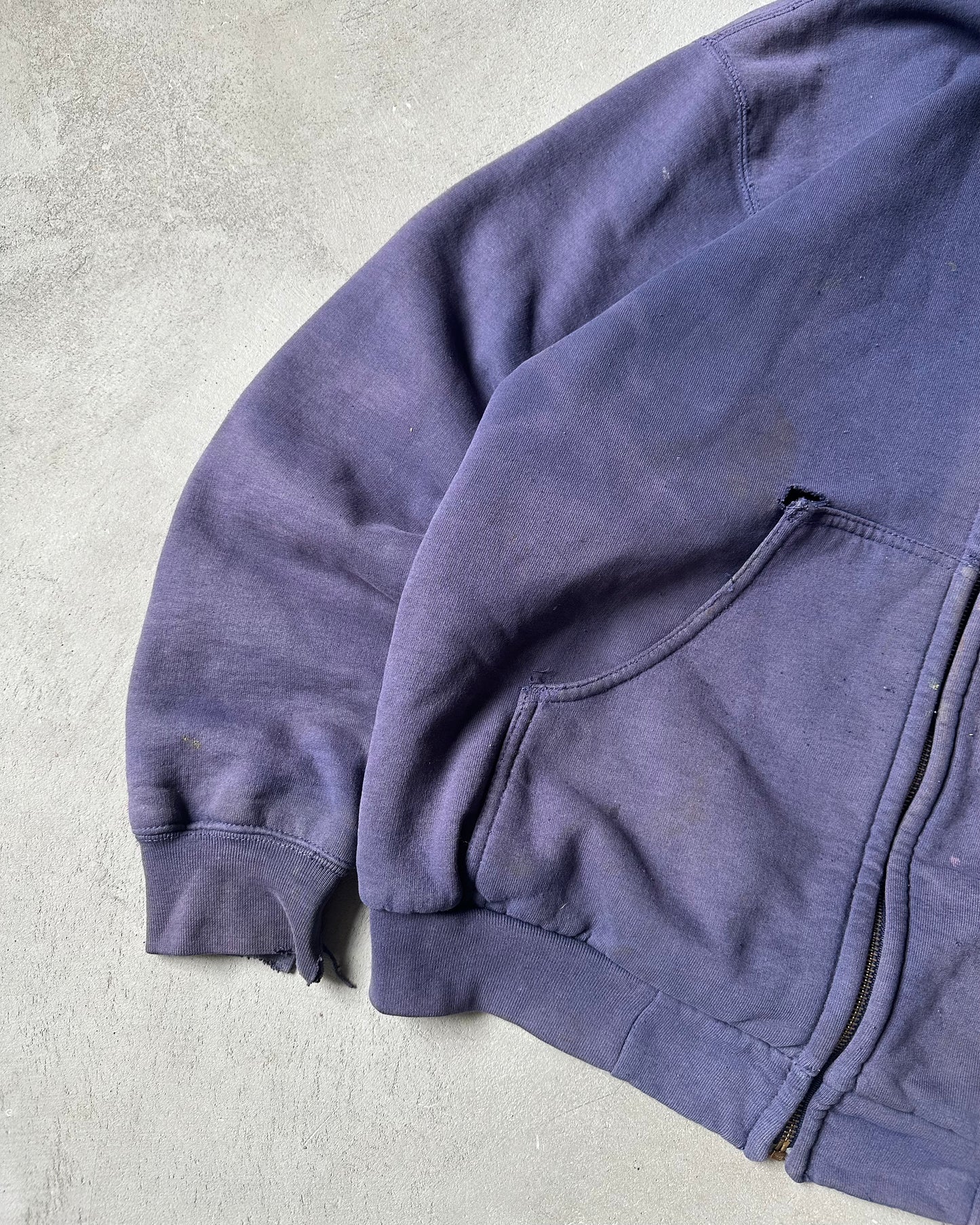 2000s - Distressed Navy Carhartt Zip Up Hoodie - M
