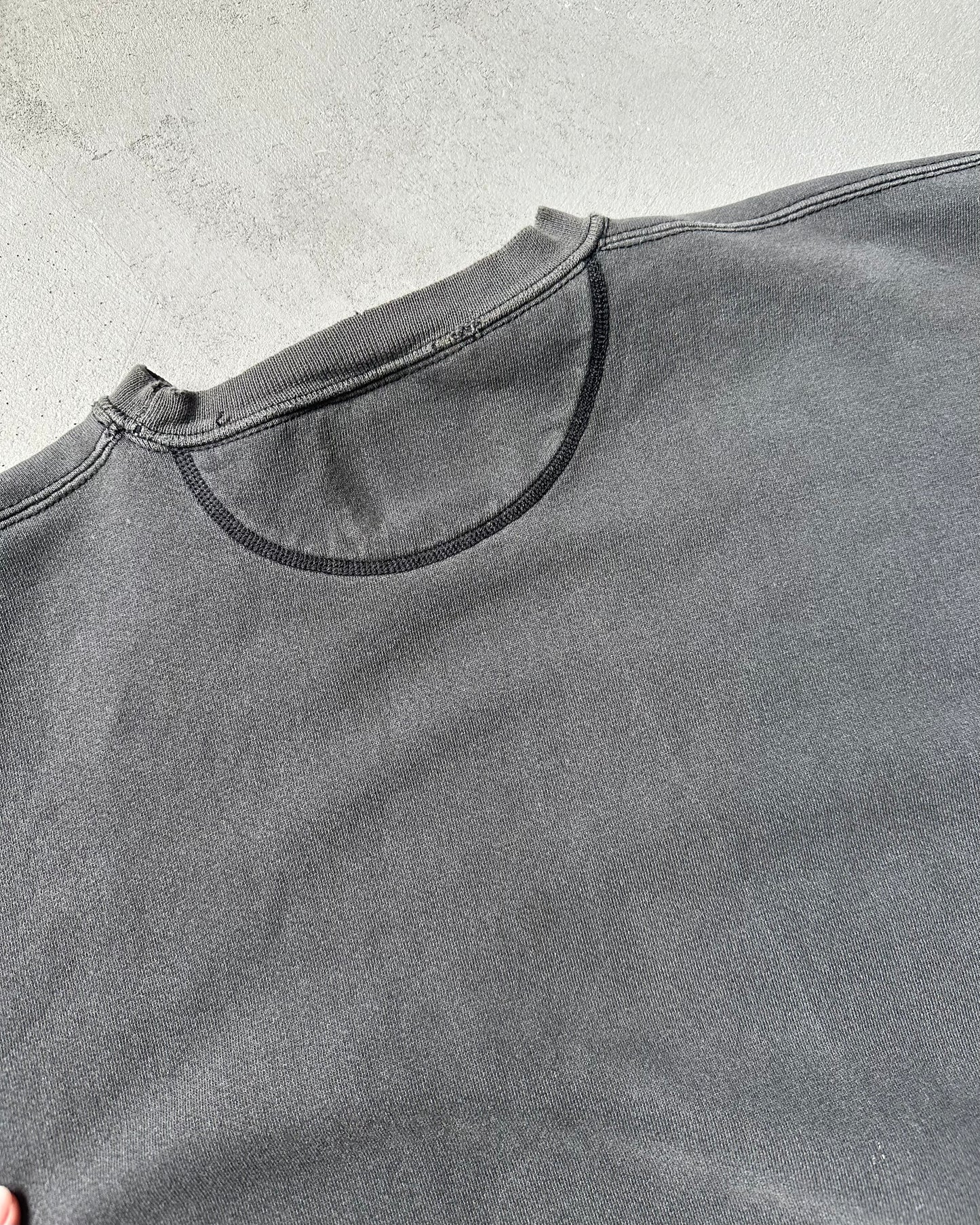 1990s - Distressed Black National Geographic Crewneck - L/XL