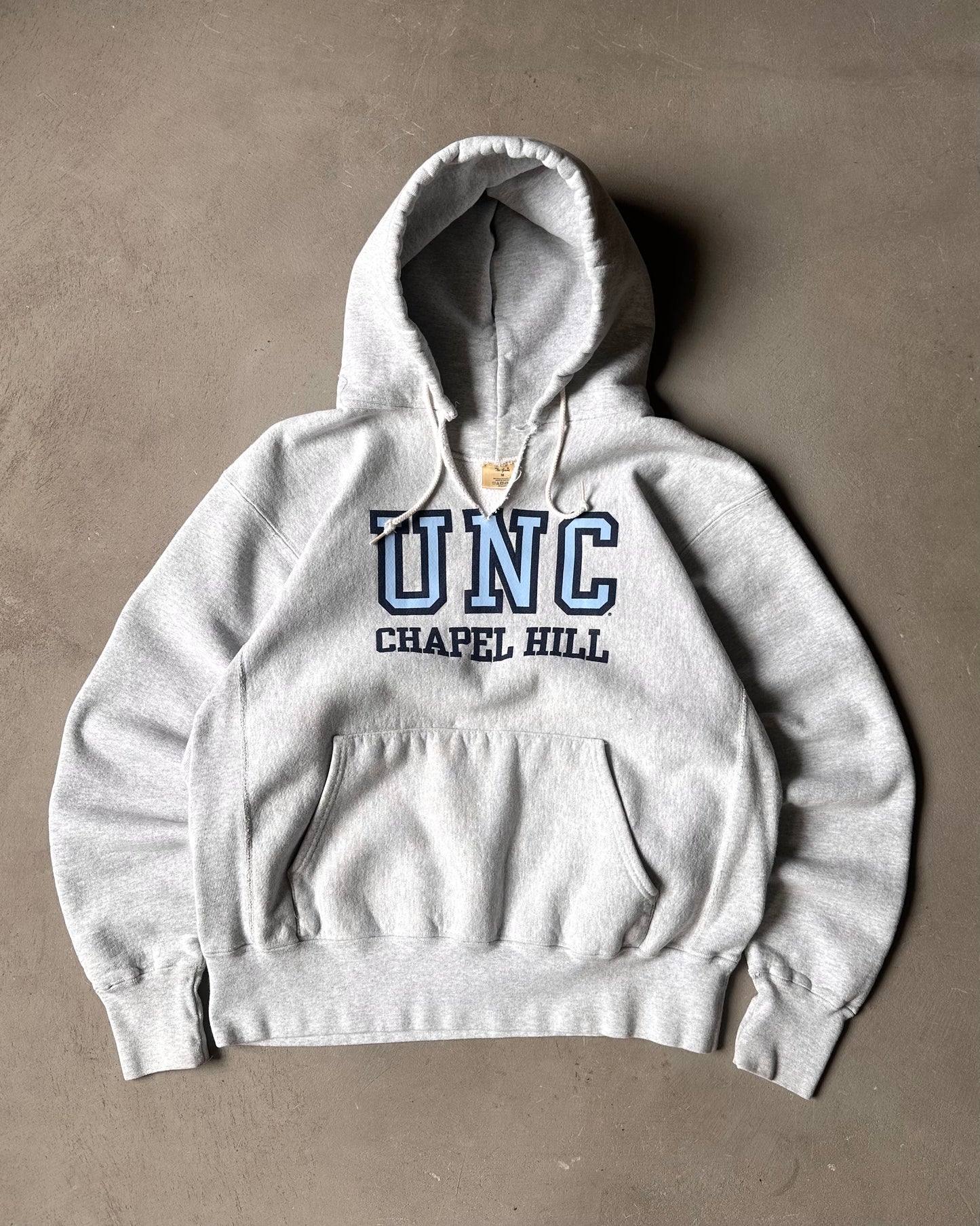 2000s - Distressed Ash Grey UNC Hoodie - S/M