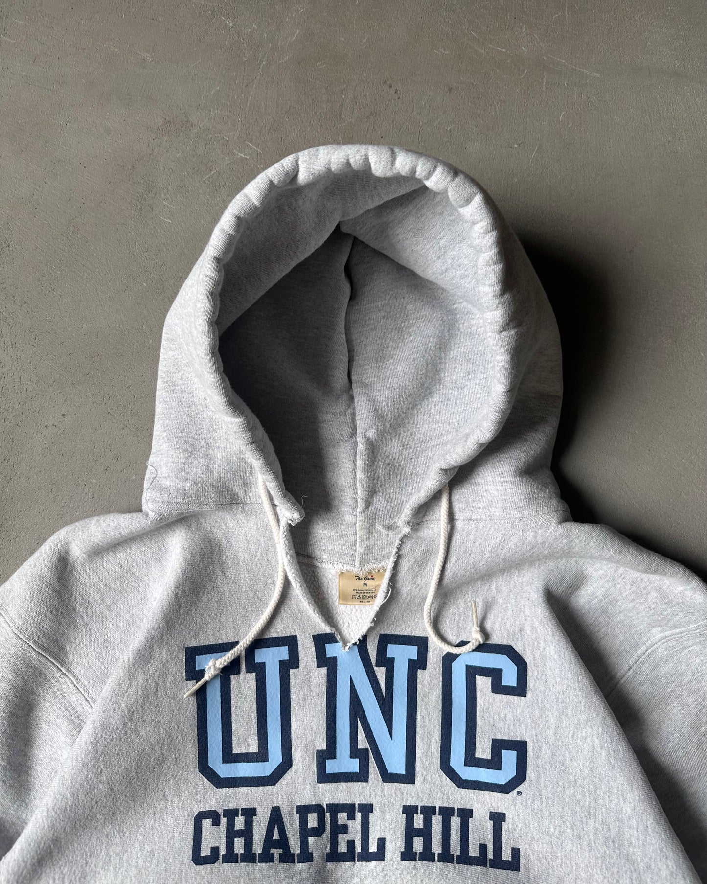 2000s - Distressed Ash Grey UNC Hoodie - S/M