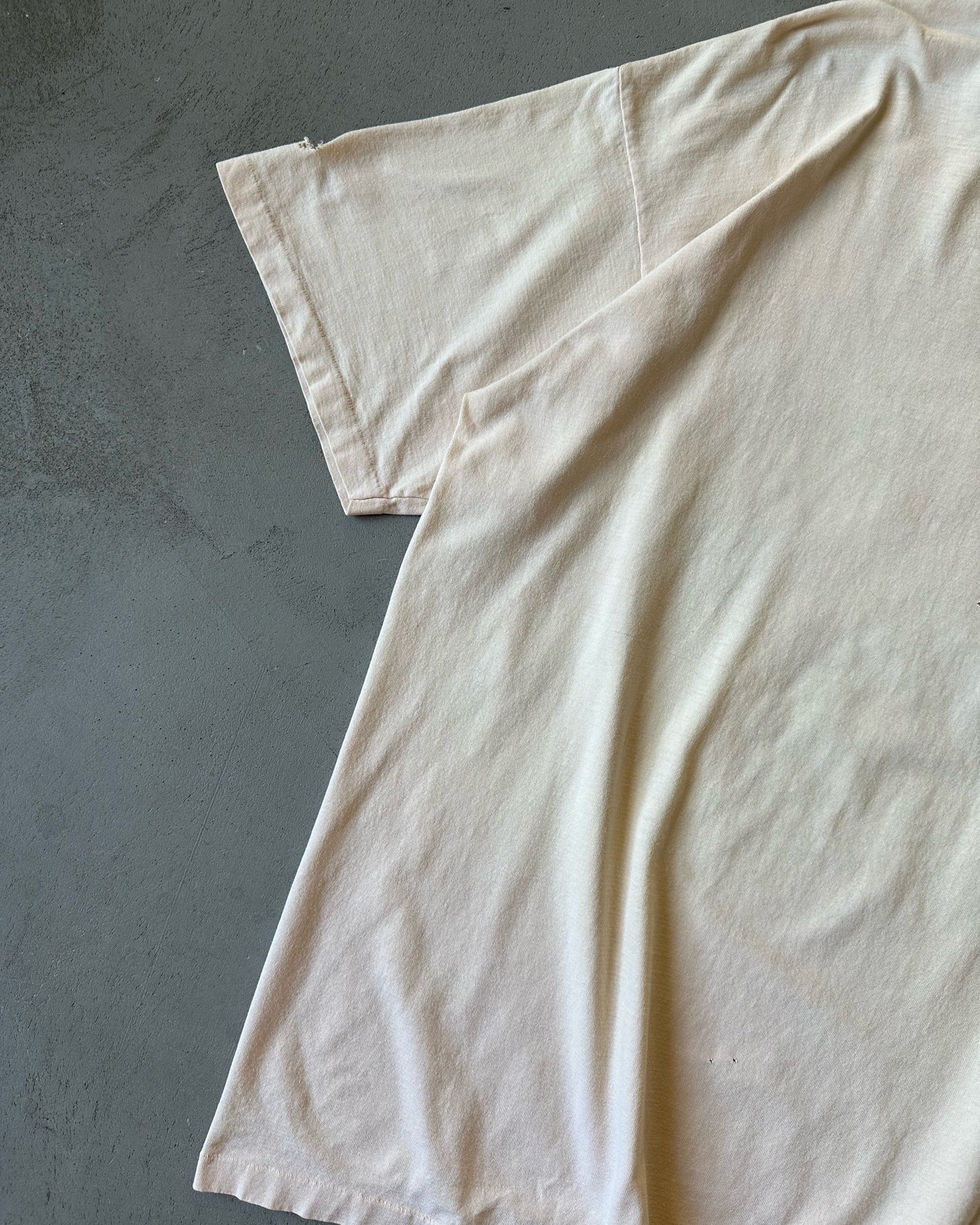 1990s - Distressed Peach "No Bark All Bite" T-Shirt - XL