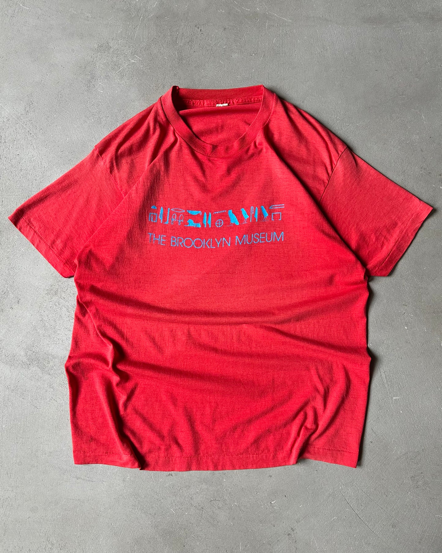 1980s - Red Brooklyn Museum T-Shirt - M/L