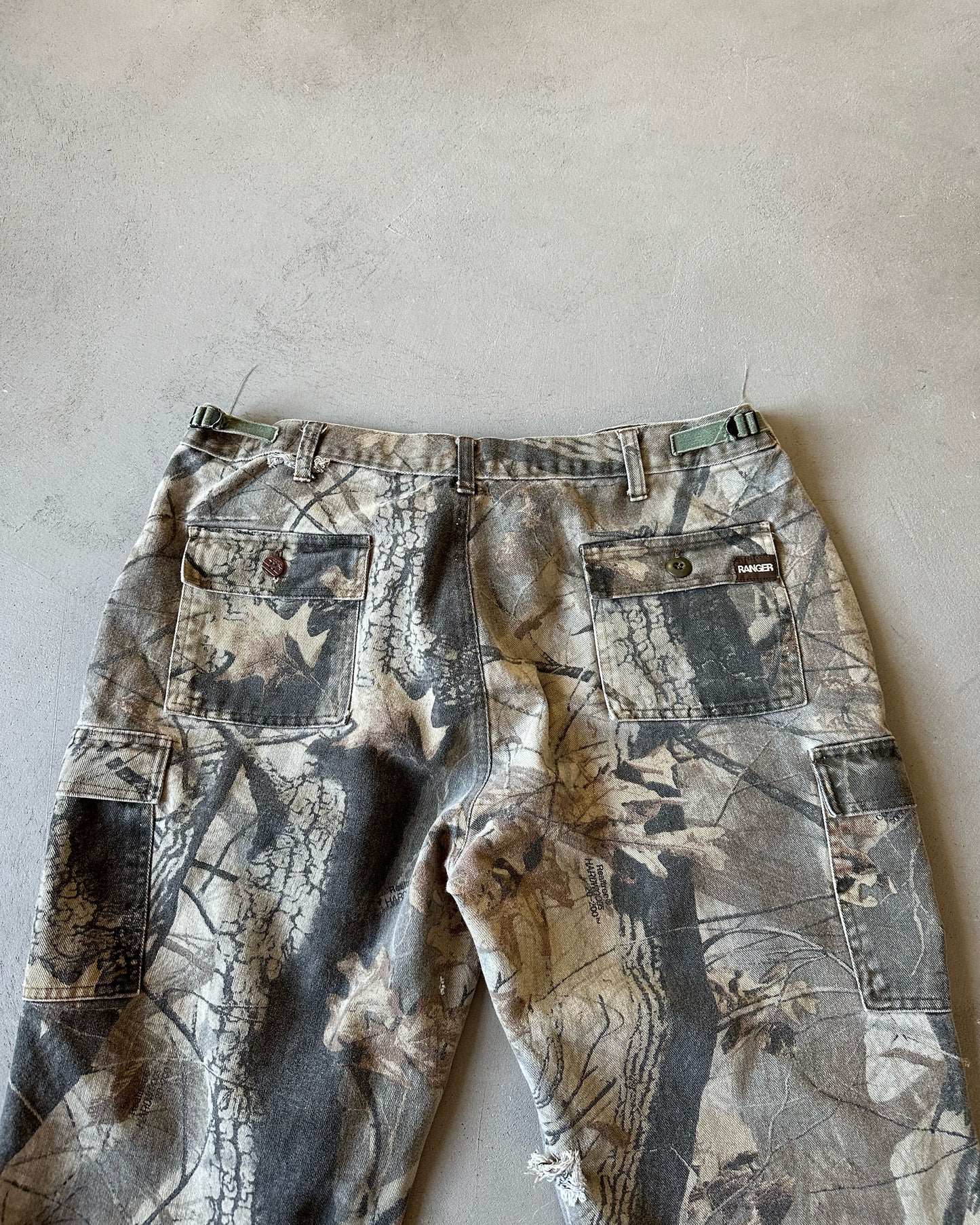 1990s - Distressed RealTree Cargo Pants - XL