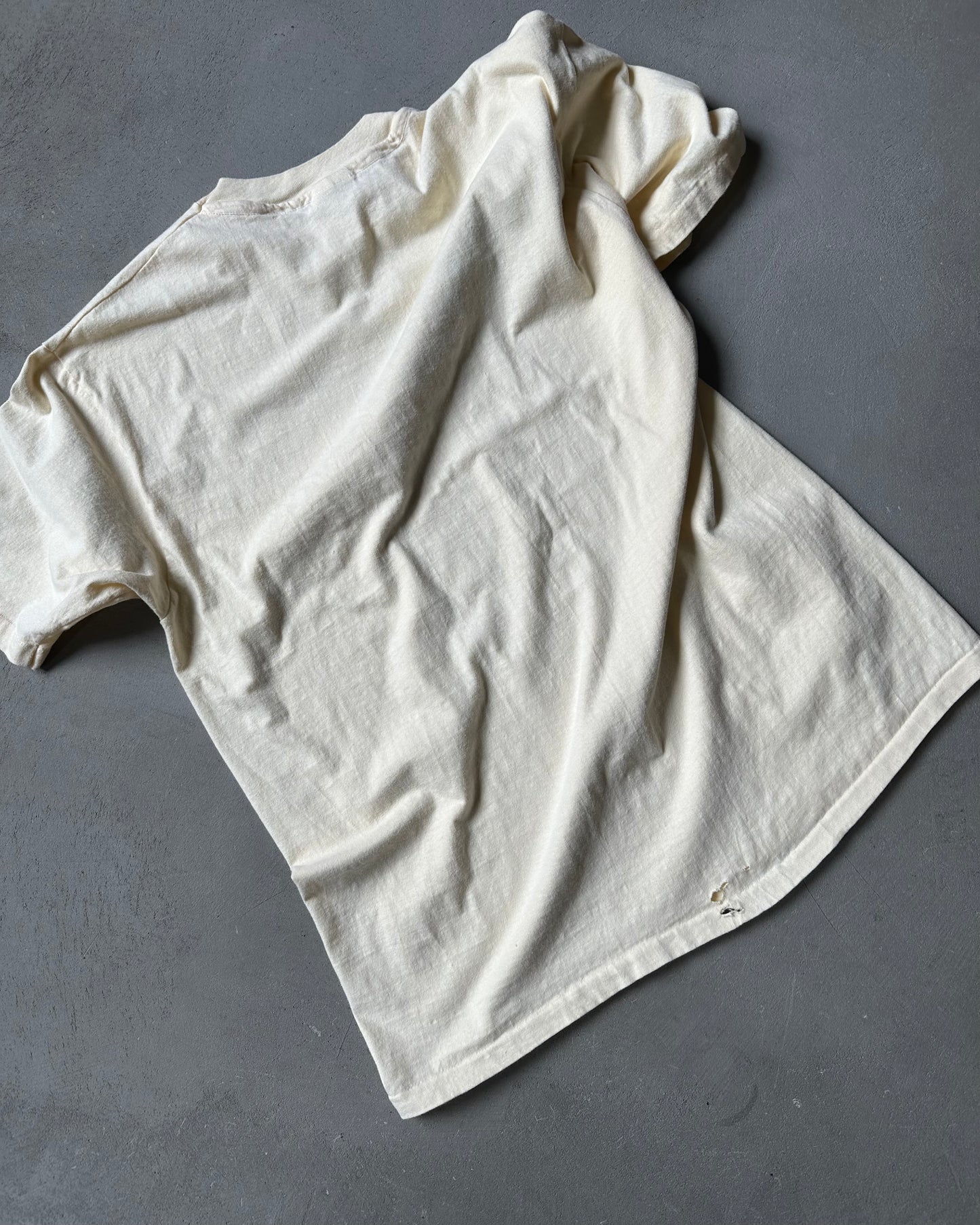 1990s - Cream What On Earth T-Shirt - L