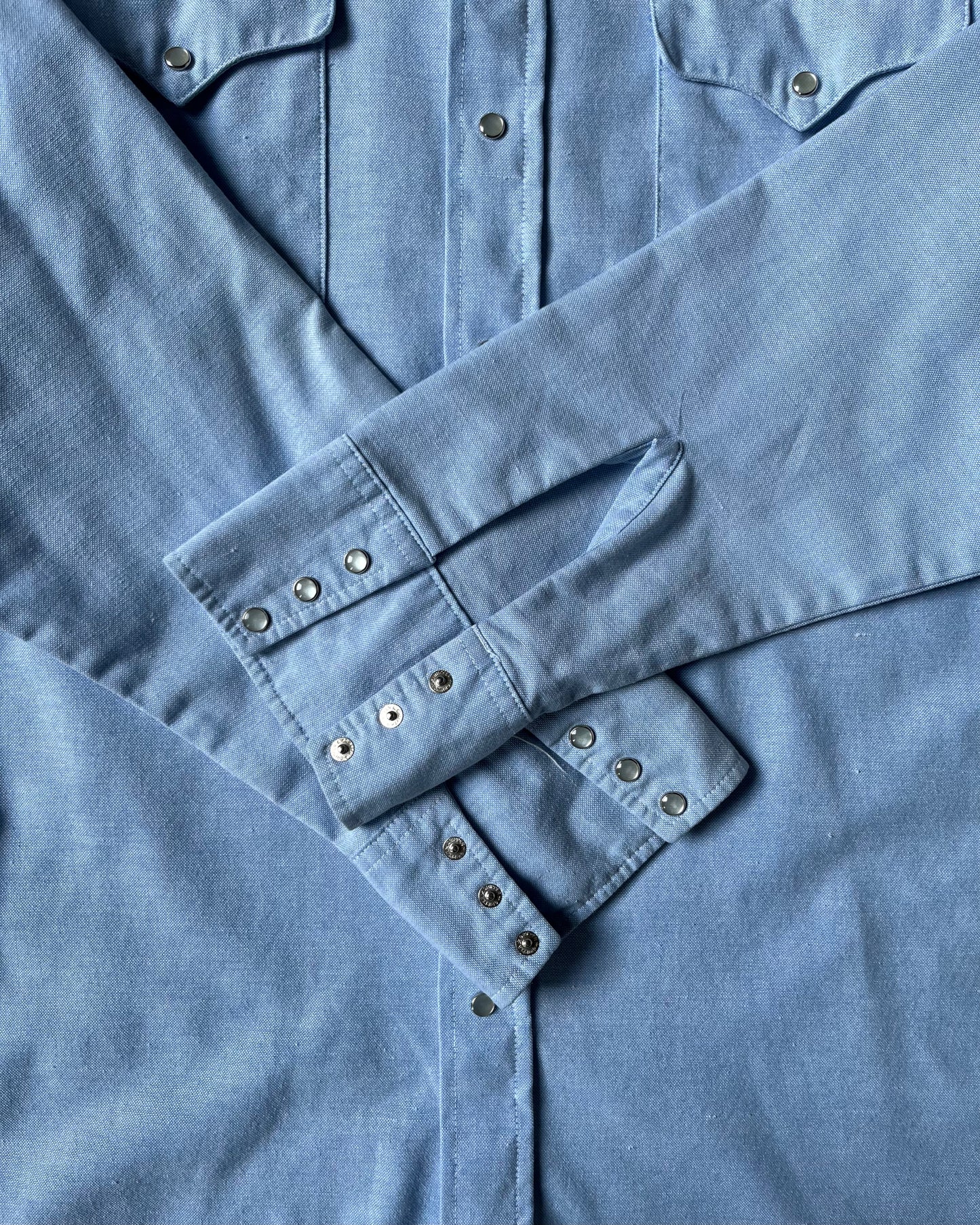 1980s - Blue Oxford Pearl Snap Shirt - S/M