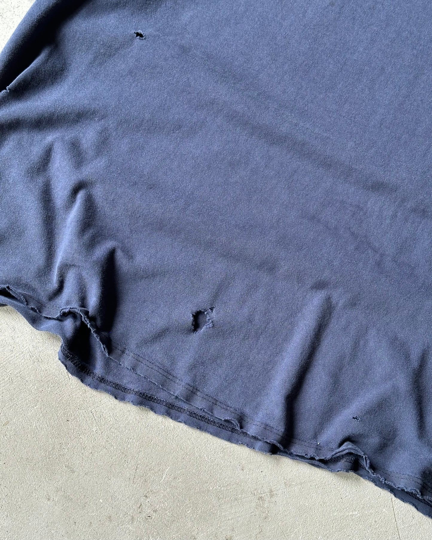 1990s - Distressed Navy Nike T-Shirt - XL