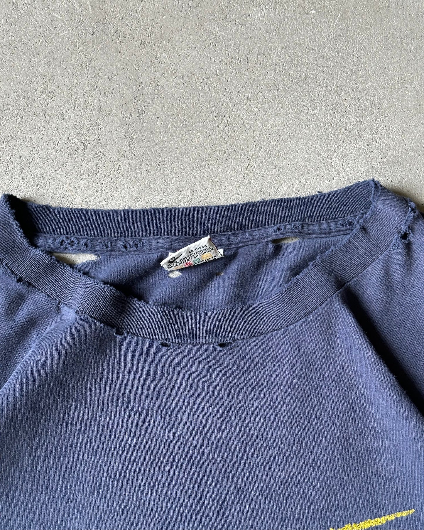 1990s - Distressed Navy Nike T-Shirt - XL