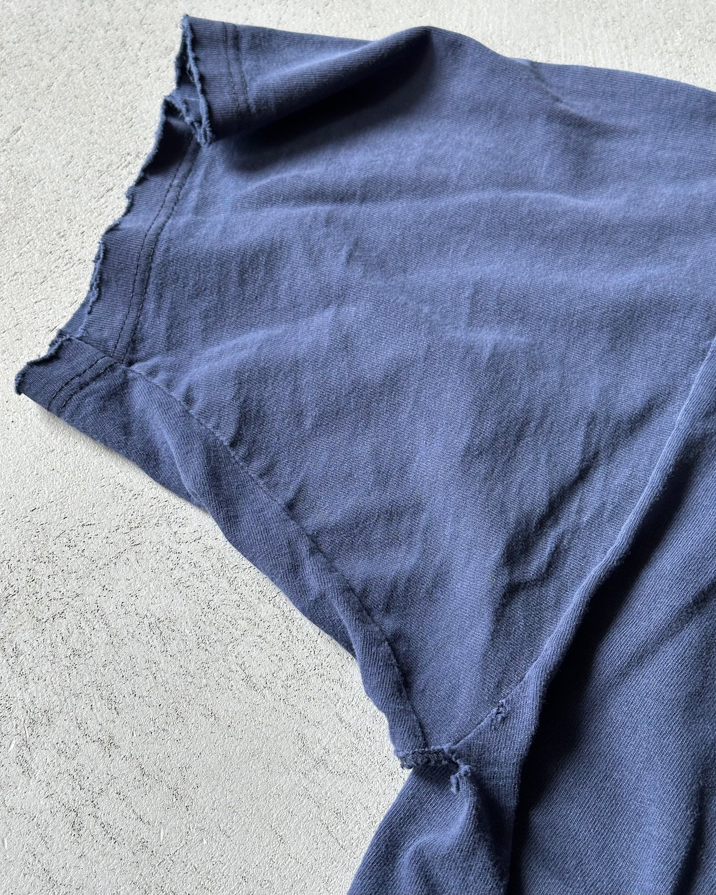 1990s - Distressed Navy Nike T-Shirt - XL